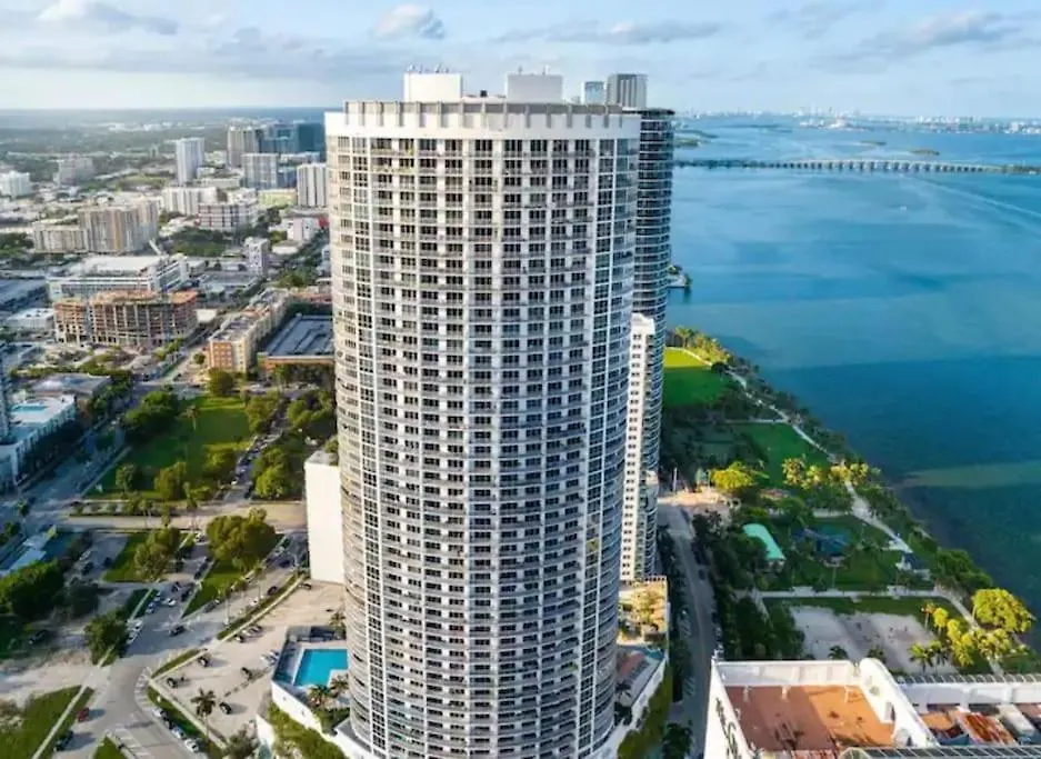 Apartment 56floor 2bd 2ba Penthouse 28 Day Minimum Million Dollar View