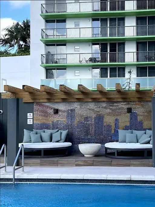 Apartment 56f 2bdr Penthouse Mil$viewbiscanebaycty Freepking *