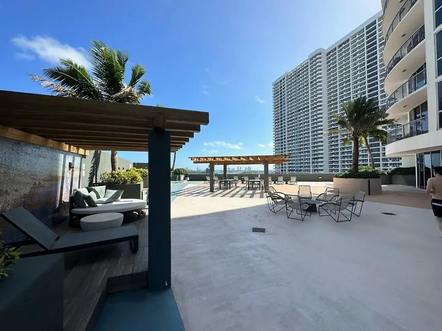 56f 2bdr Penthouse Mil$viewbiscanebaycty Freepking Apartment *