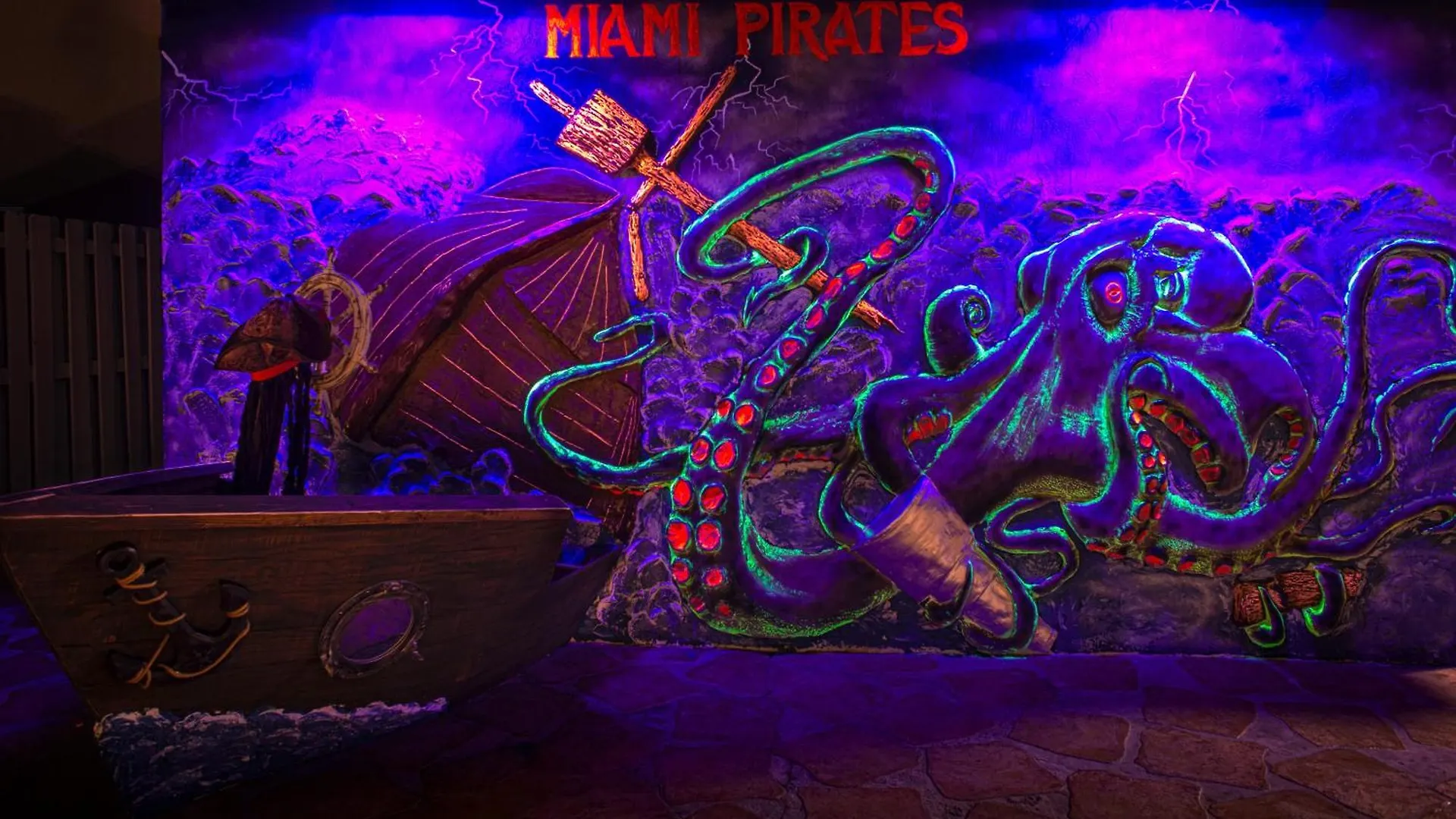 Pirate's Ship Heated Pool 16 Guest Super Mario Theme