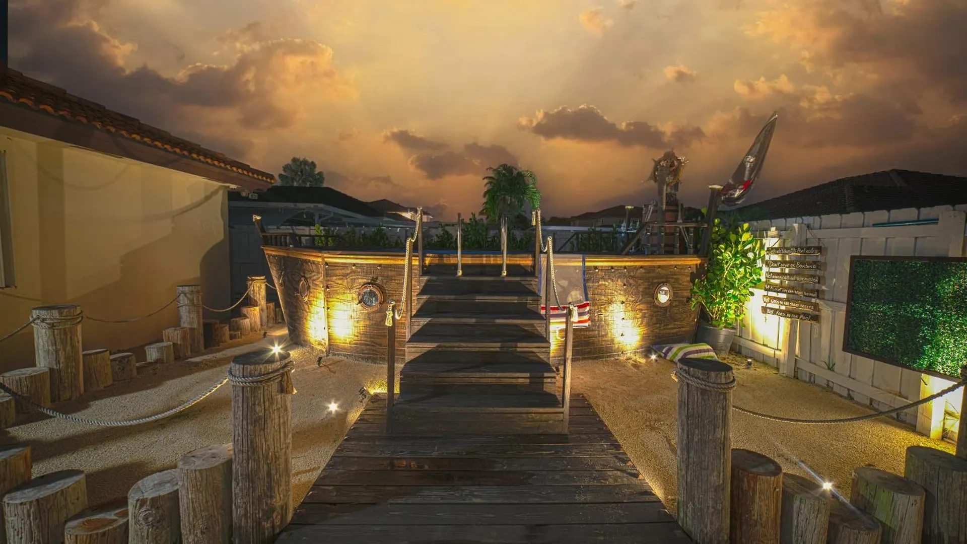 Pirate's Ship Heated Pool 16 Guest Super Mario Theme Miami
