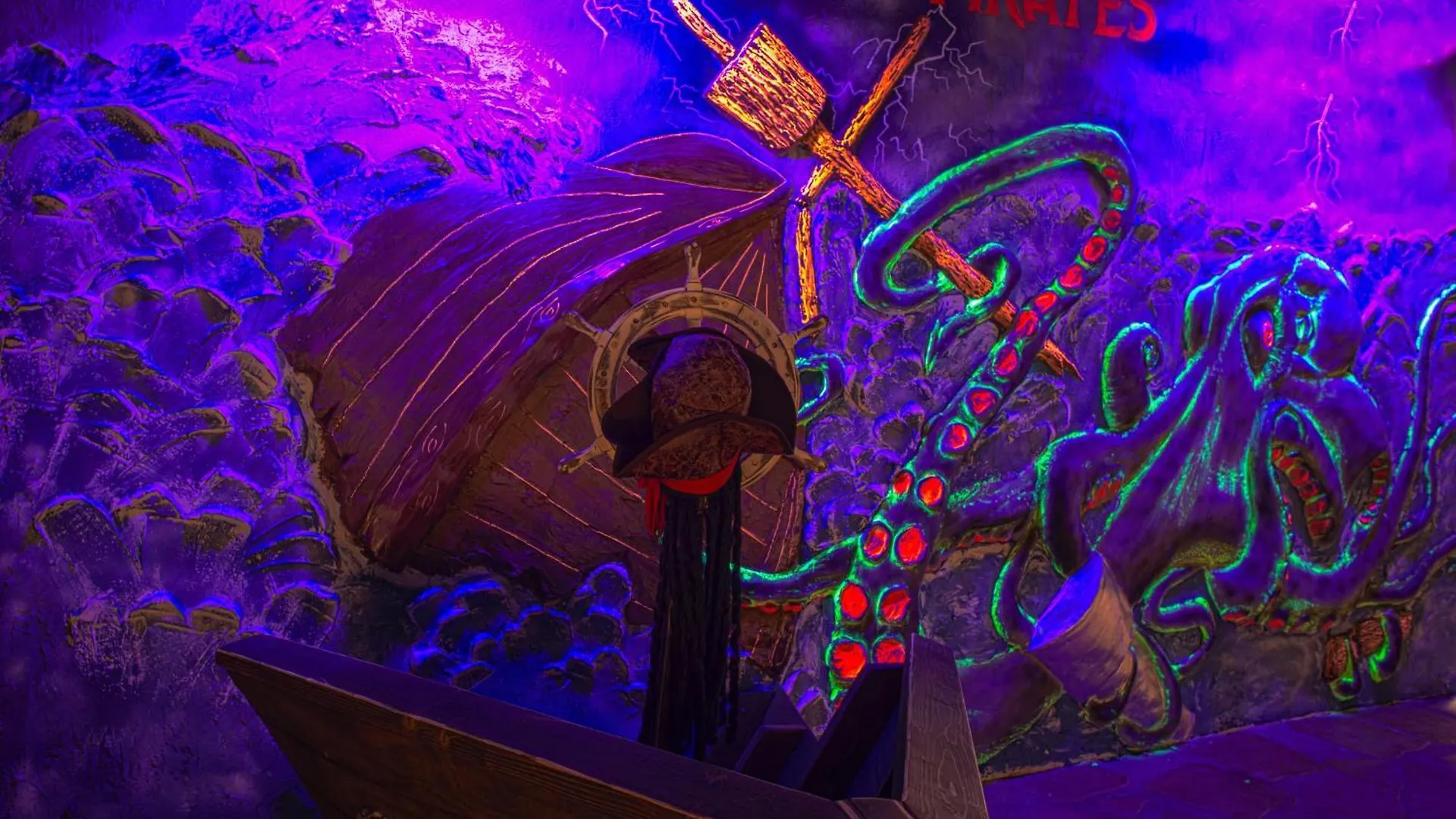 Pirate's Ship Heated Pool 16 Guest Super Mario Theme Villa *