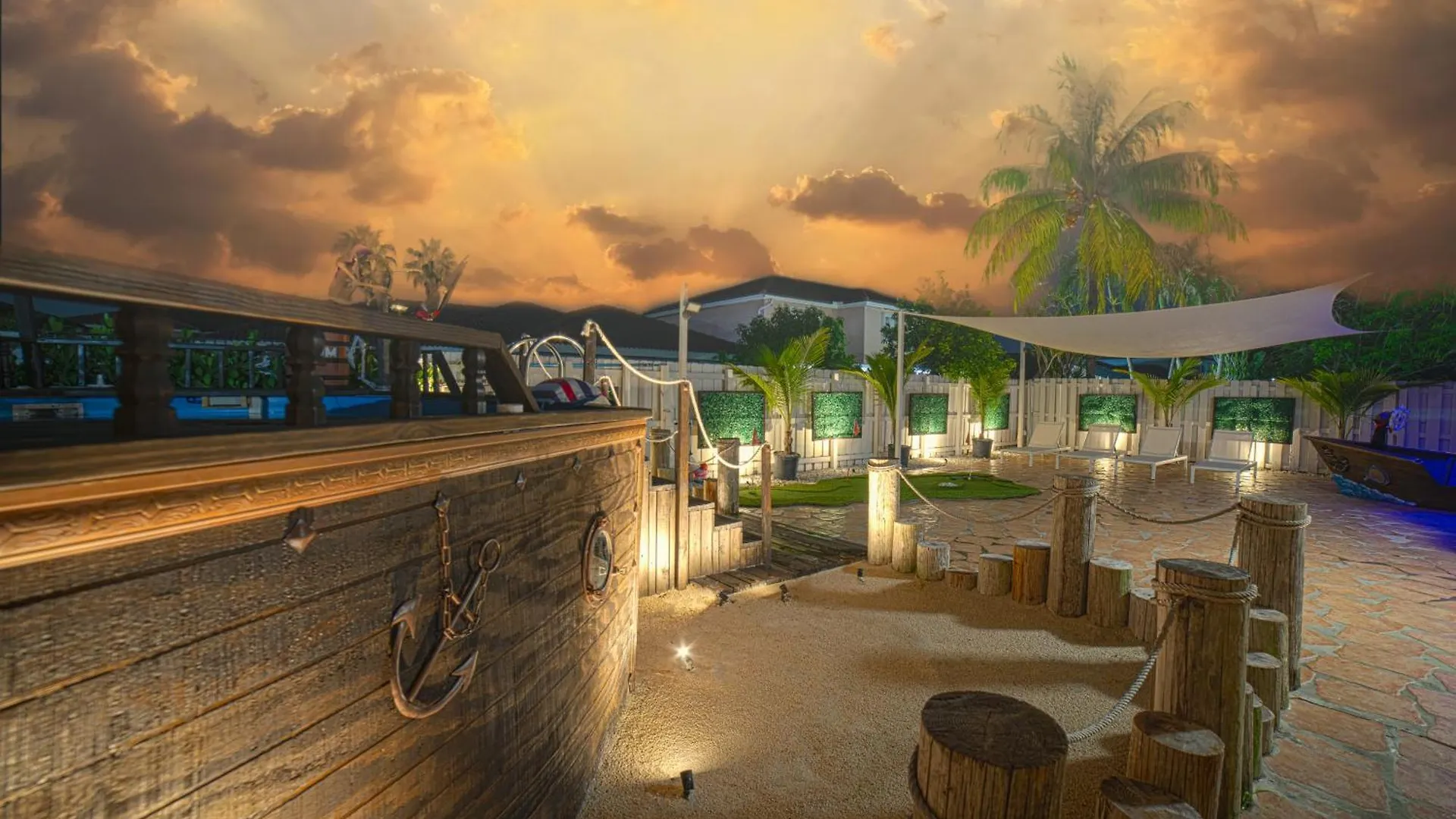 Pirate's Ship Heated Pool 16 Guest Super Mario Theme * Miami