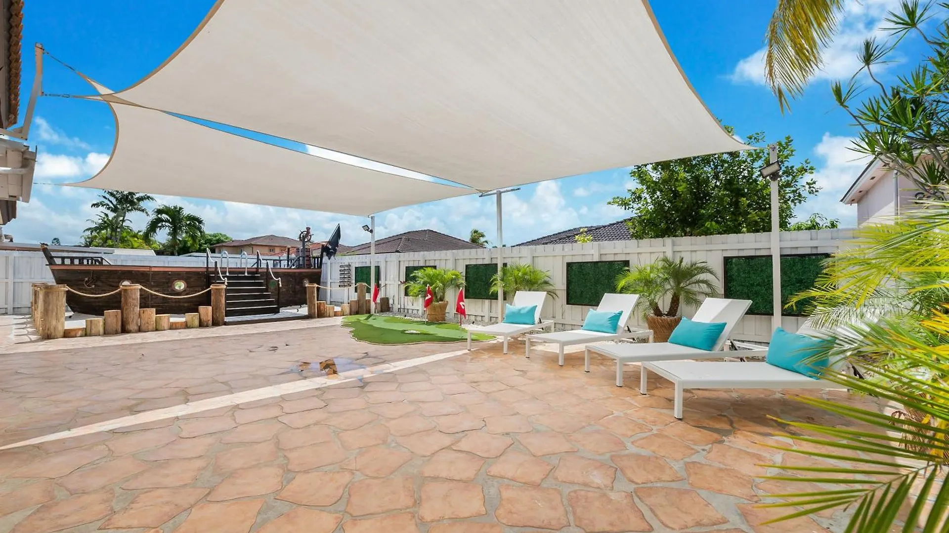 Pirate's Ship Heated Pool 16 Guest Super Mario Theme Villa Miami
