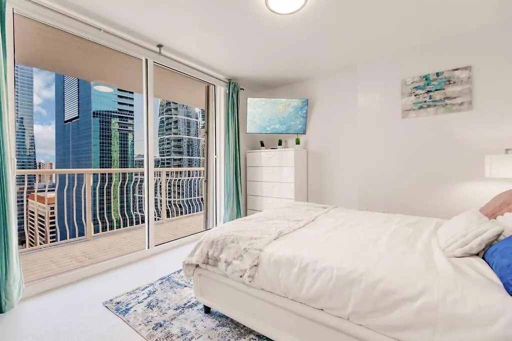 Upscale Brickell 3 Bedroom With Water Views And Free Parking * Miami