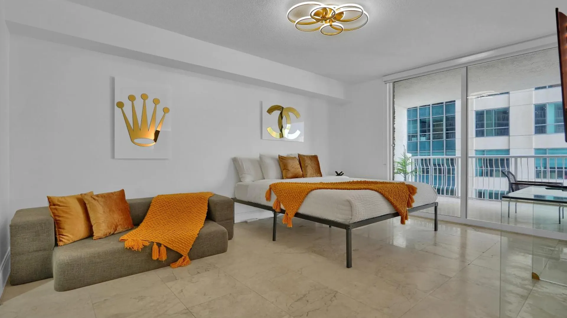 Zeus' Sanctuary Ocean View In Brickell *