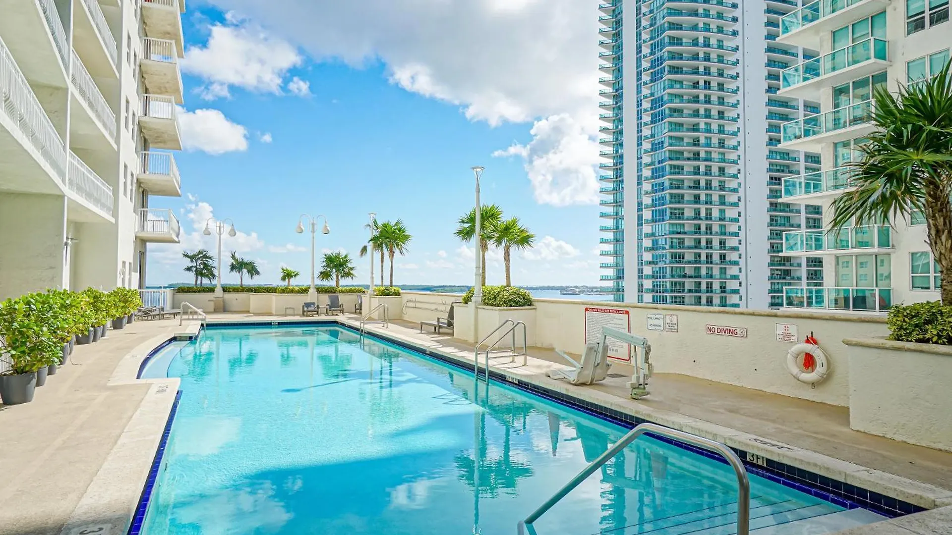 Zeus' Sanctuary Ocean View In Brickell Holiday home Miami
