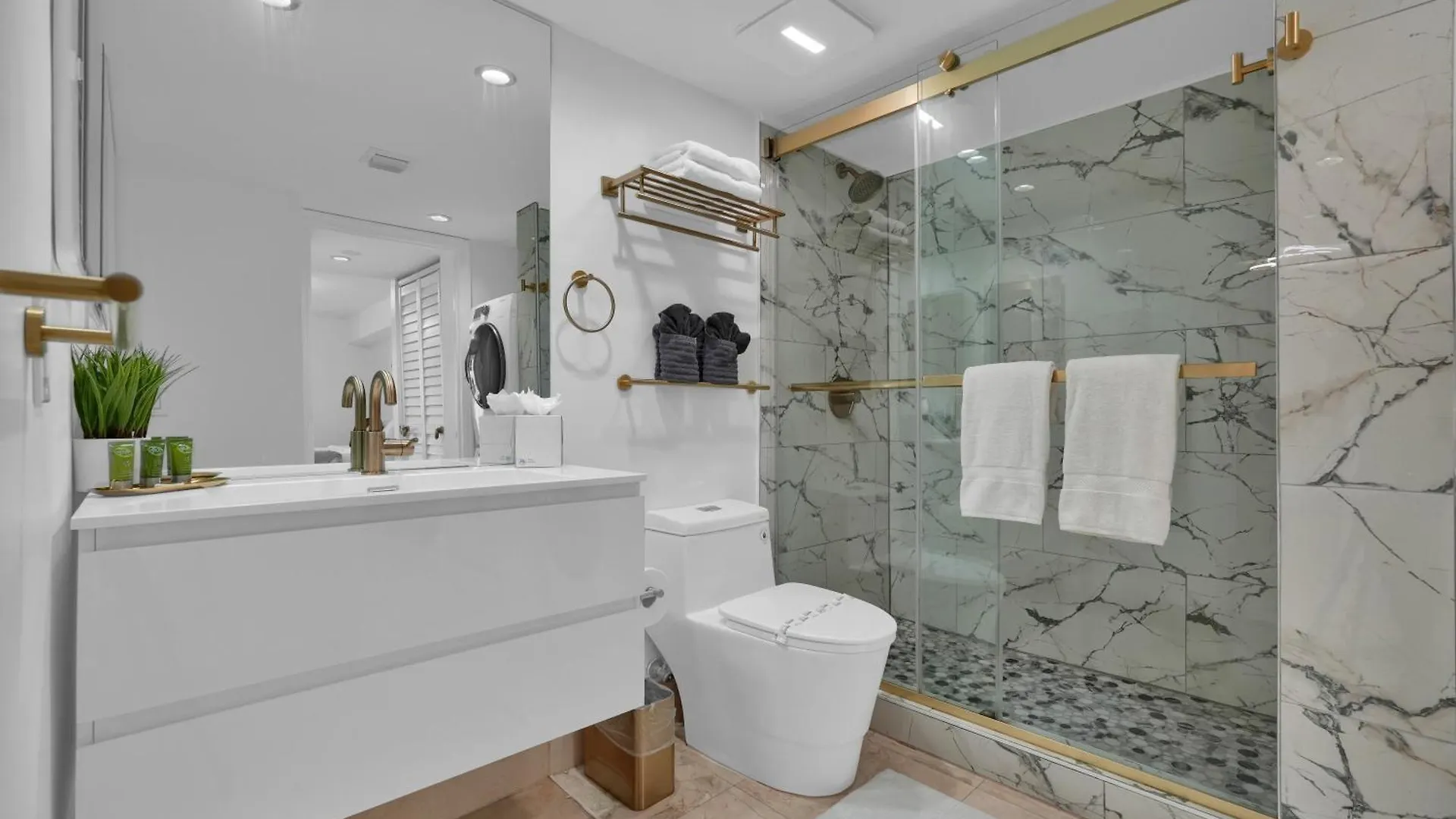 Zeus' Sanctuary Ocean View In Brickell