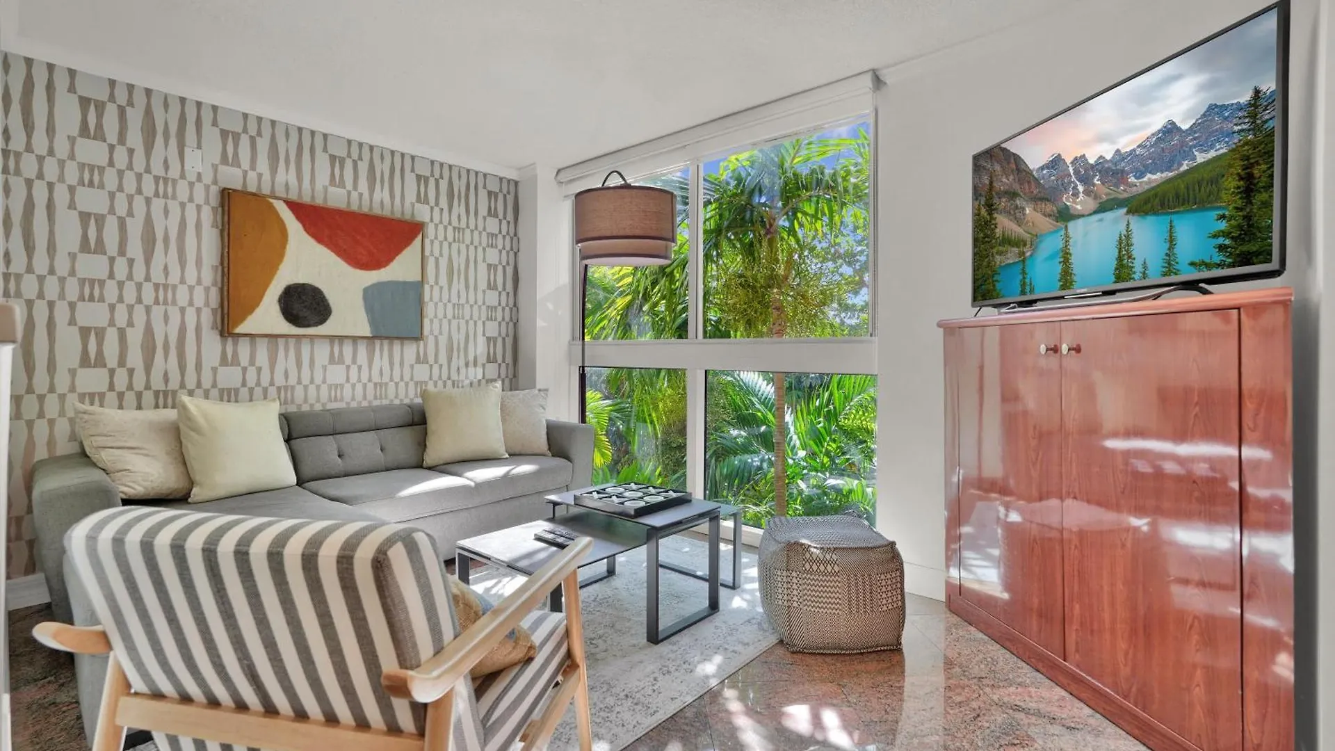 Apartment Treetop Retreat! Cozy 2 Bedroom In Heart Of Grove