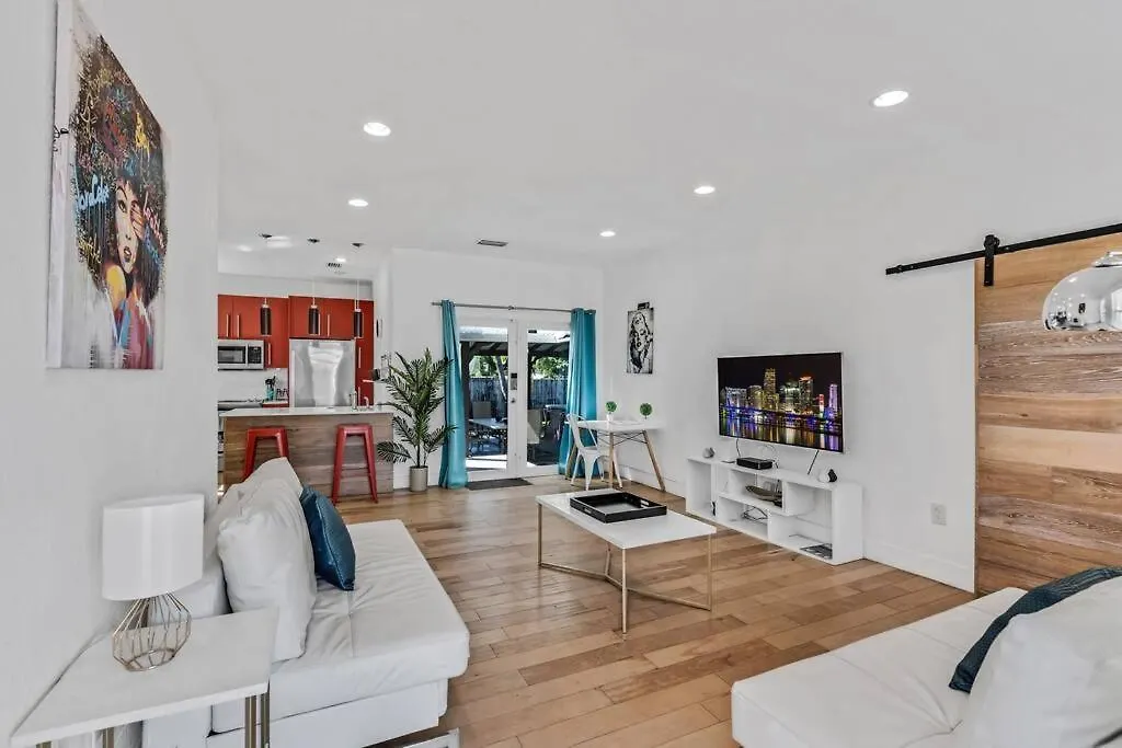 Villa 3 Bedrooms With Pool And Summer Kitchen Miami