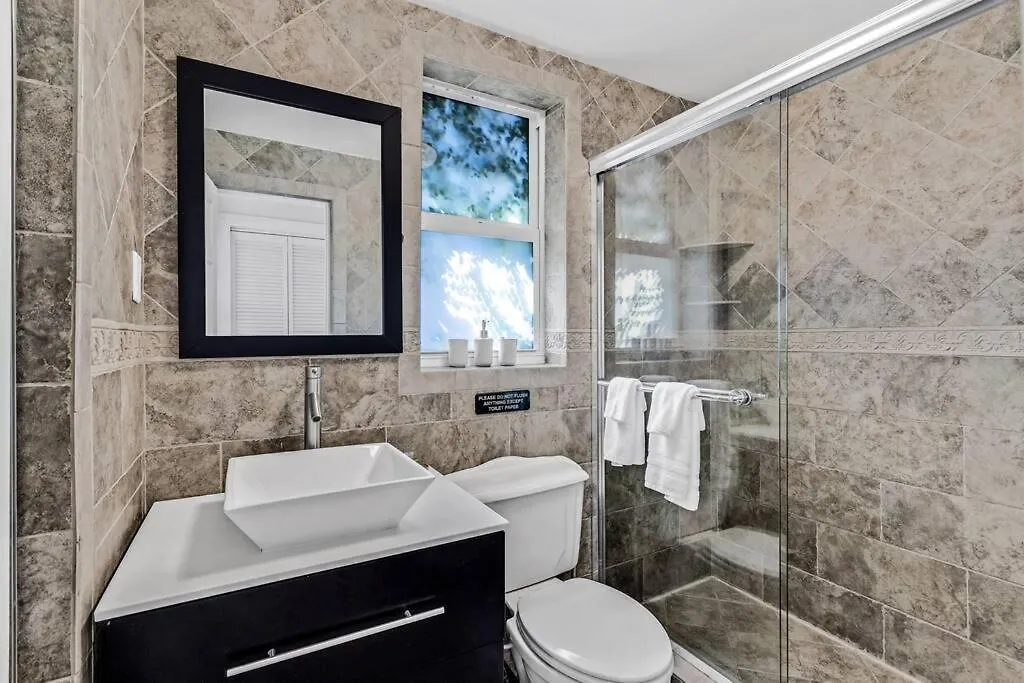 3 Bedrooms With Pool And Summer Kitchen Villa Miami