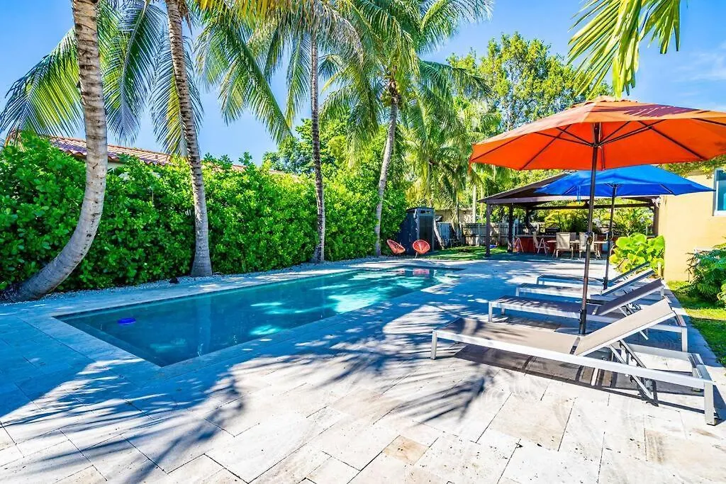 Villa 3 Bedrooms With Pool And Summer Kitchen *