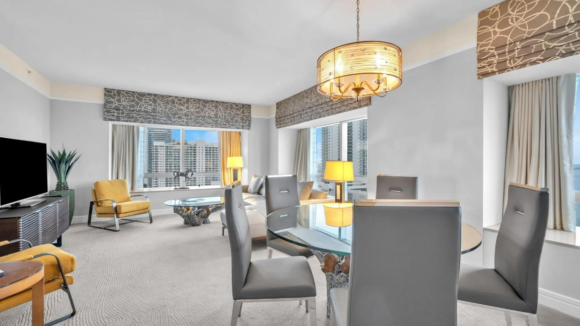 Apartment 2 Bedroom Or King Studio Suites Four Seasons Hotel Miami Free Wi-Fi & Free Parking *