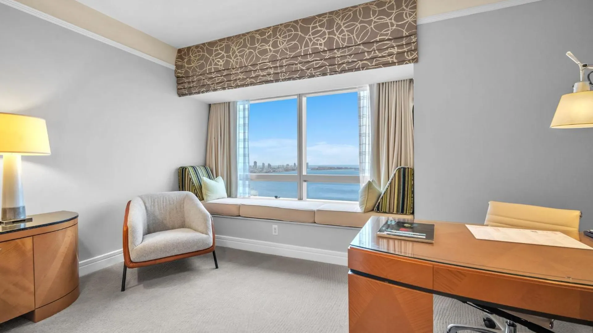 2 Bedroom Or King Studio Suites Four Seasons Hotel Miami Free Wi-Fi & Free Parking Apartment Miami