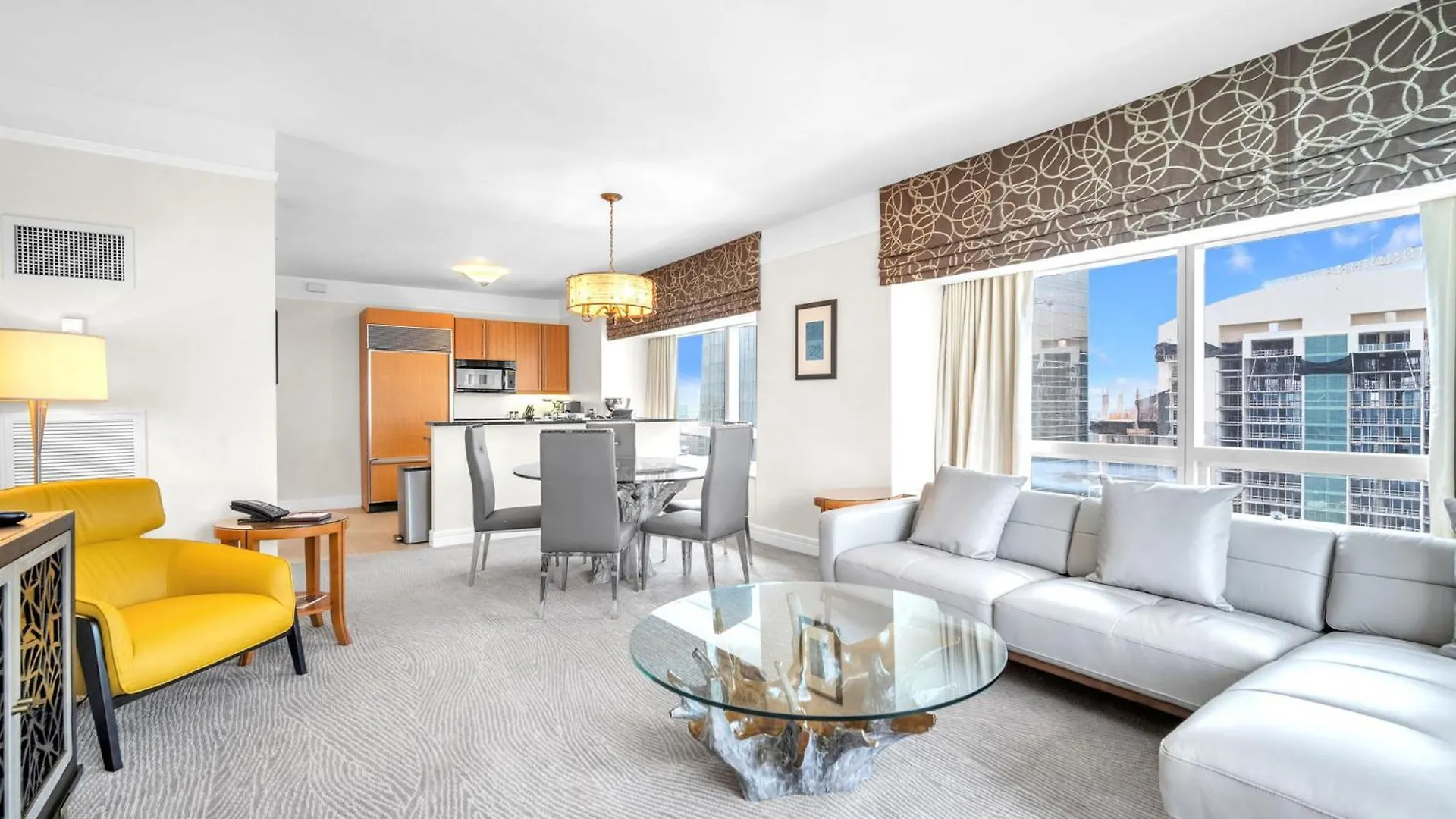 2 Bedroom Or King Studio Suites Four Seasons Hotel Miami Free Wi-Fi & Free Parking Miami