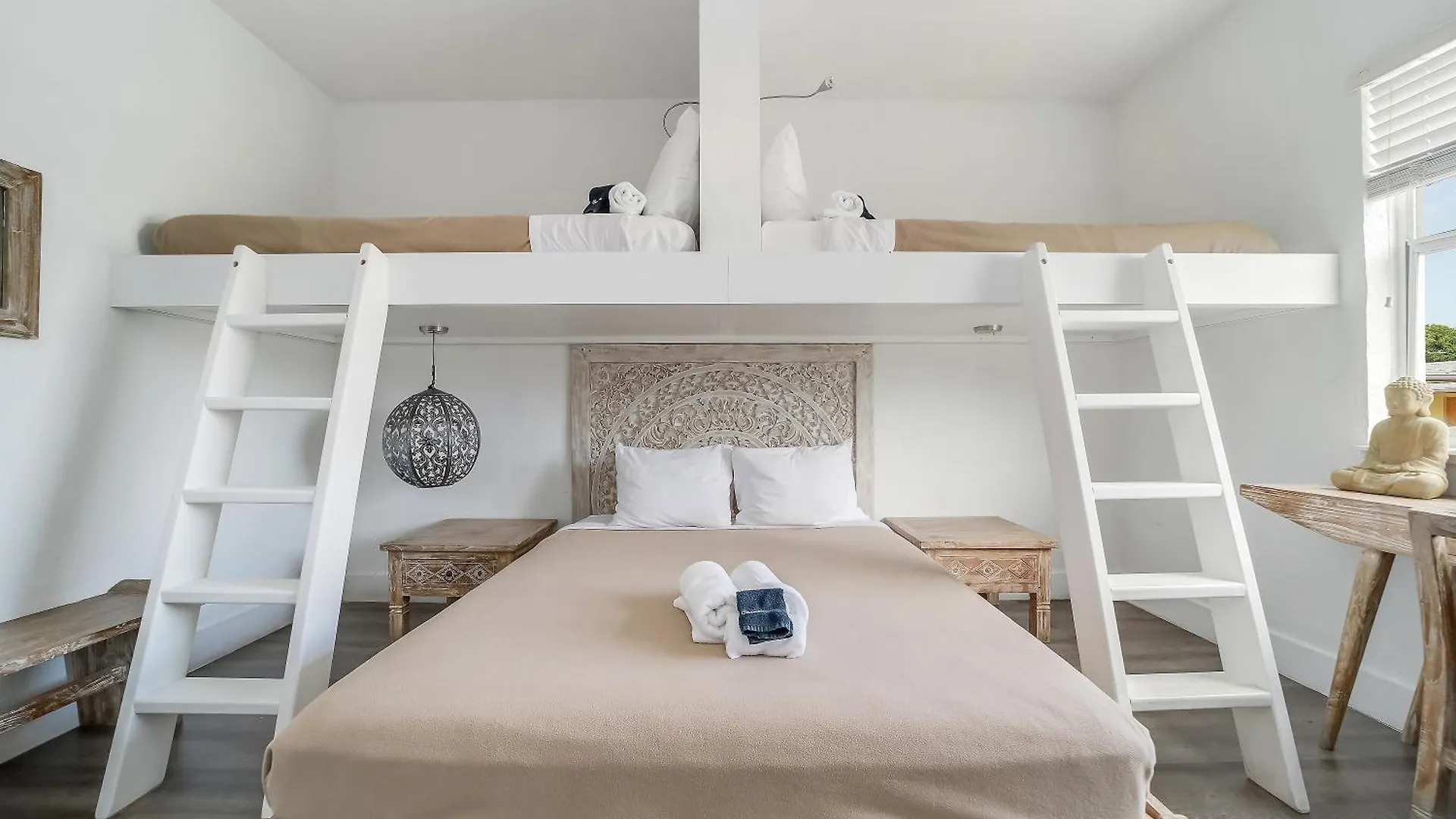Aparthotel Treehouse 3*
