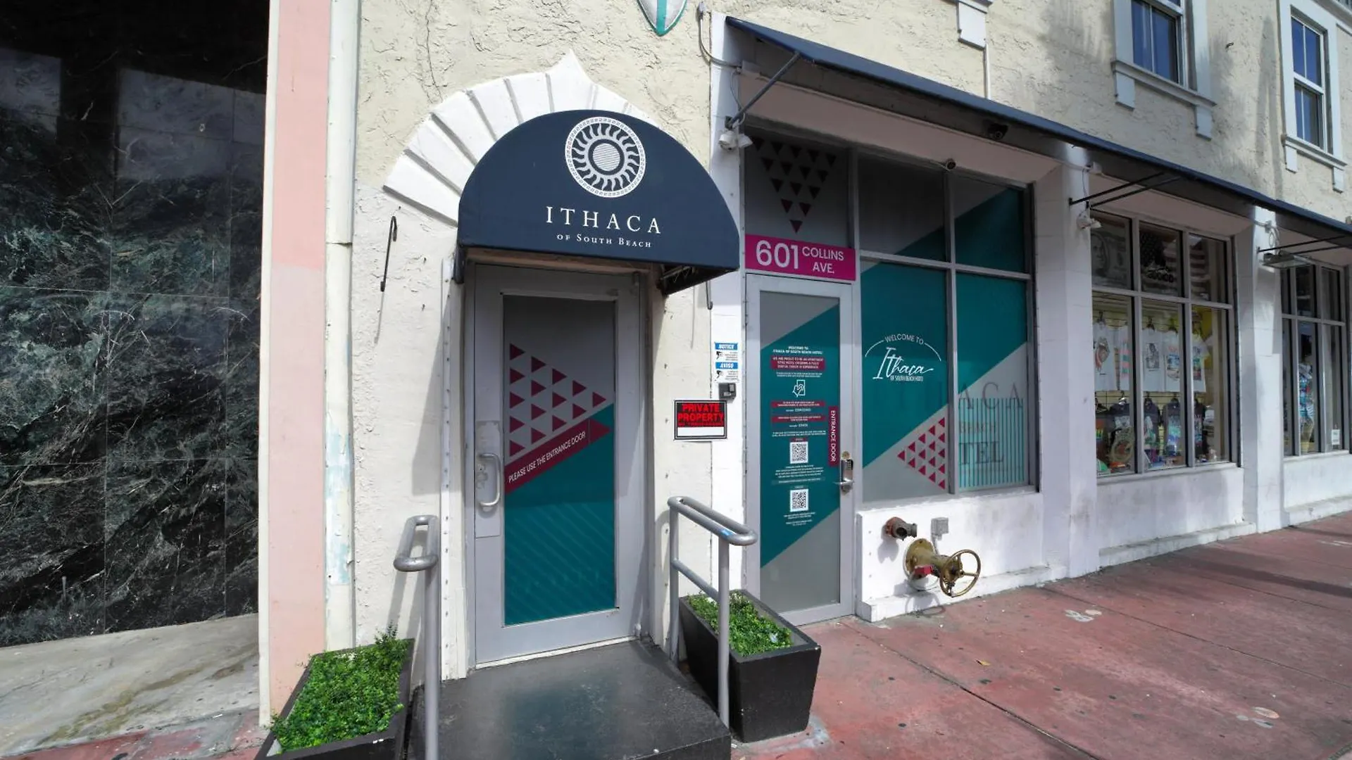 Ithaca Aparthotel 3*