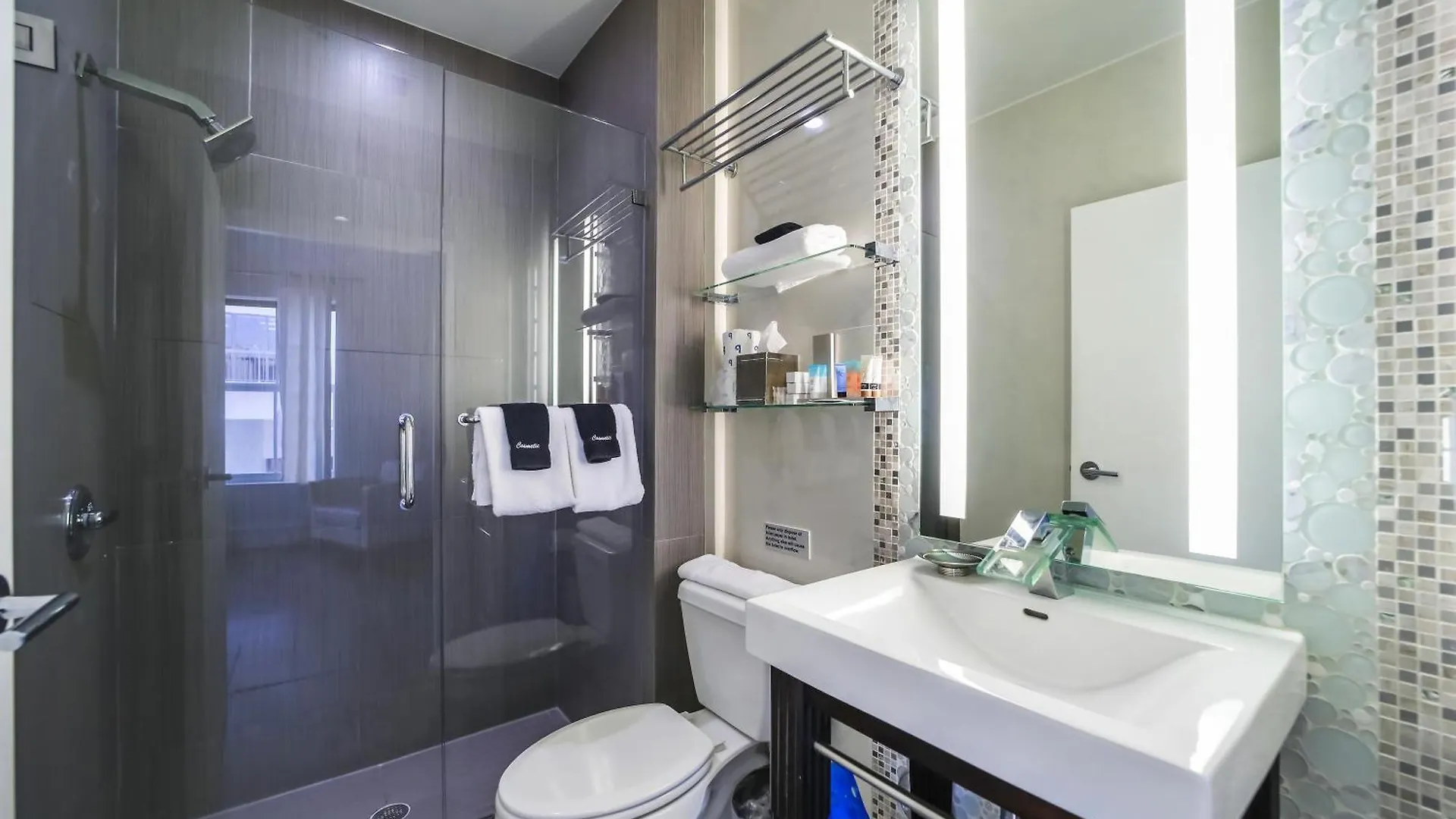 Ithaca Aparthotel