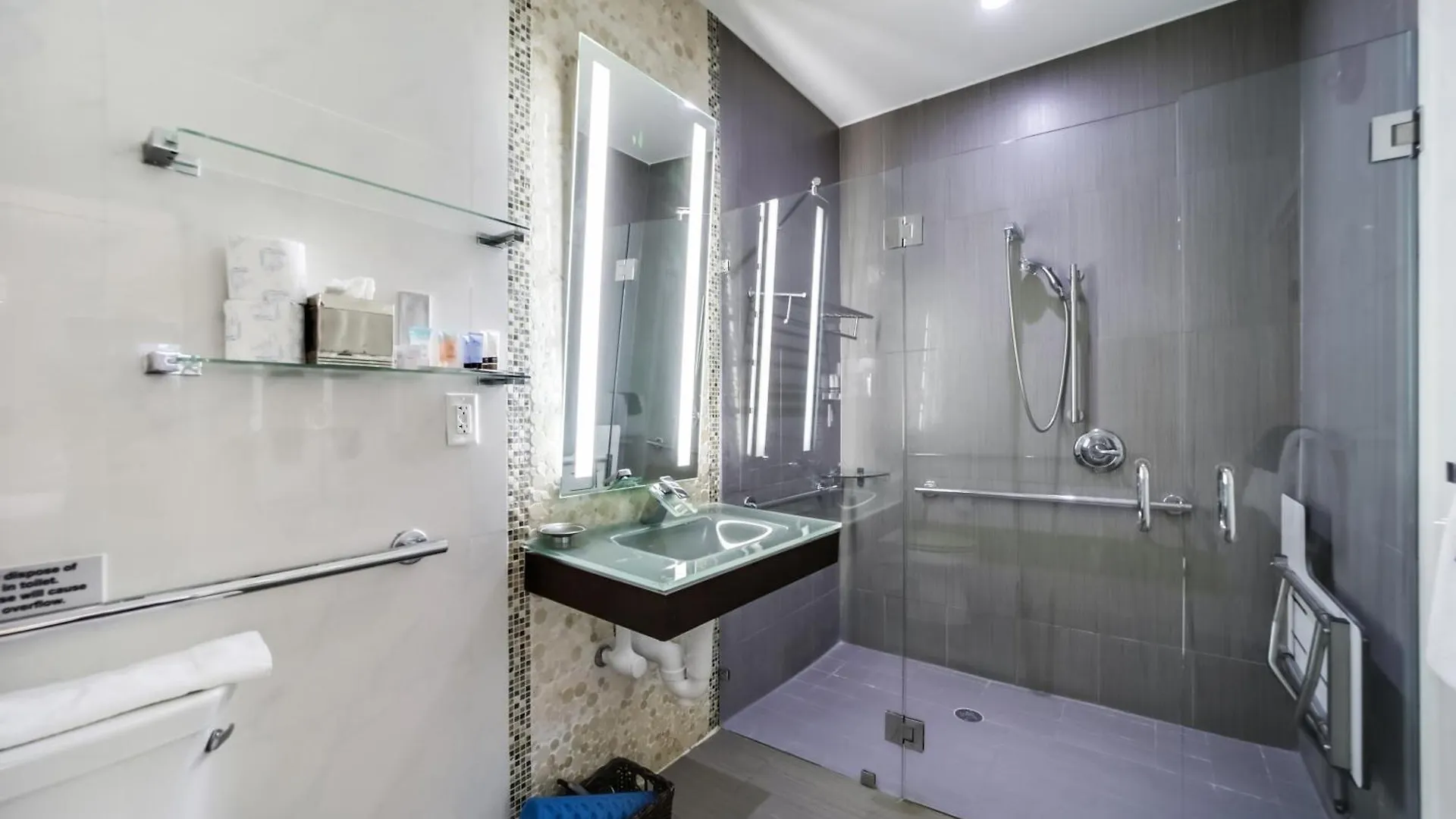 Ithaca Aparthotel 3*