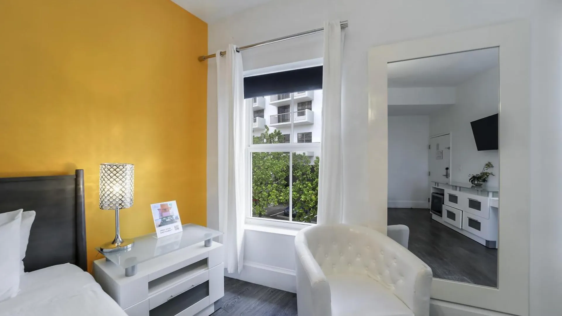 Ithaca Aparthotel 3*