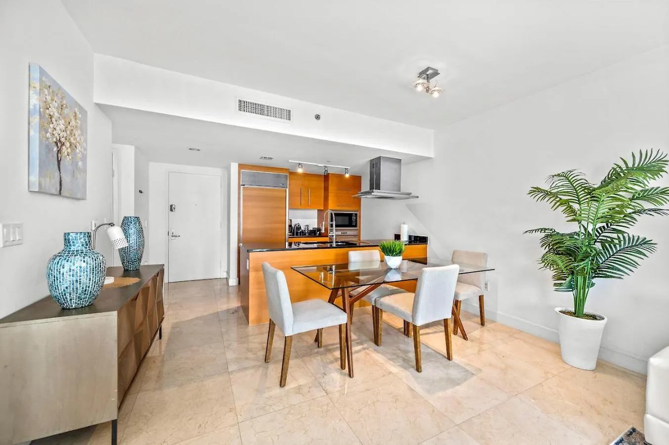 *w Icon Brickell- Luxury 2br Highrise Corner Condo** Miami