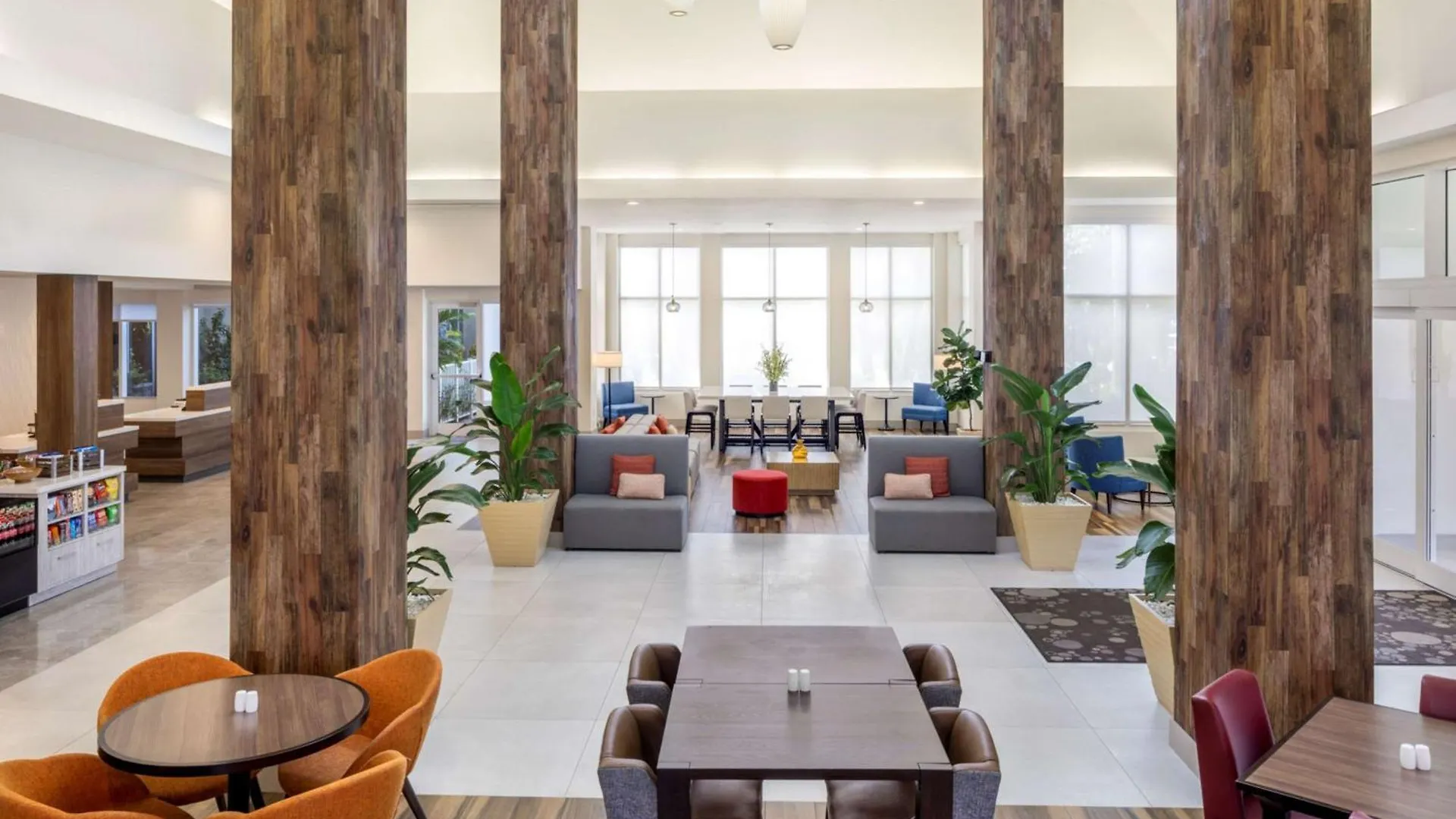 Hotel Hilton Garden Airport West