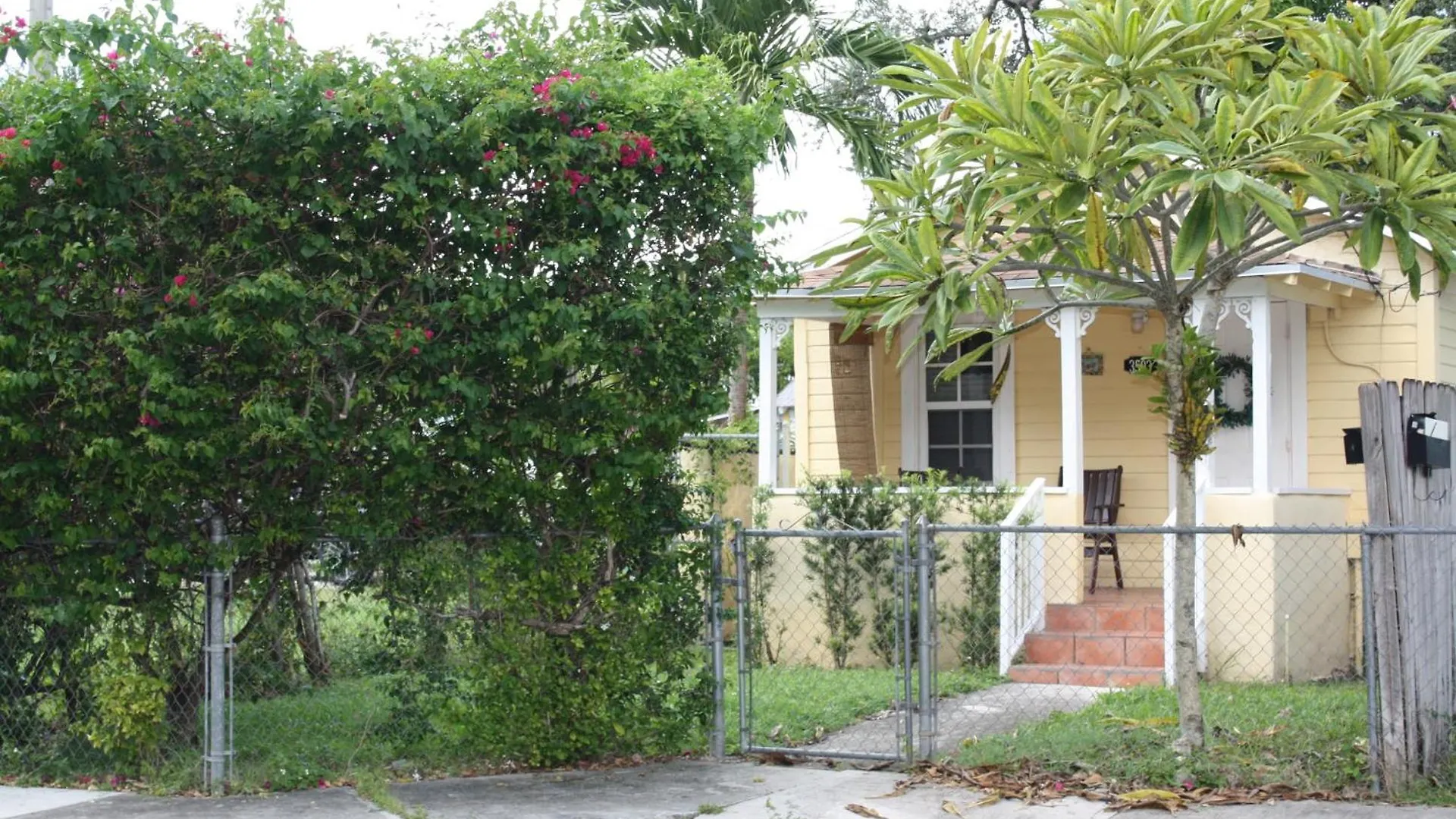 Key West Style Historic In Coconut Grove Florida The Yellow House Miami