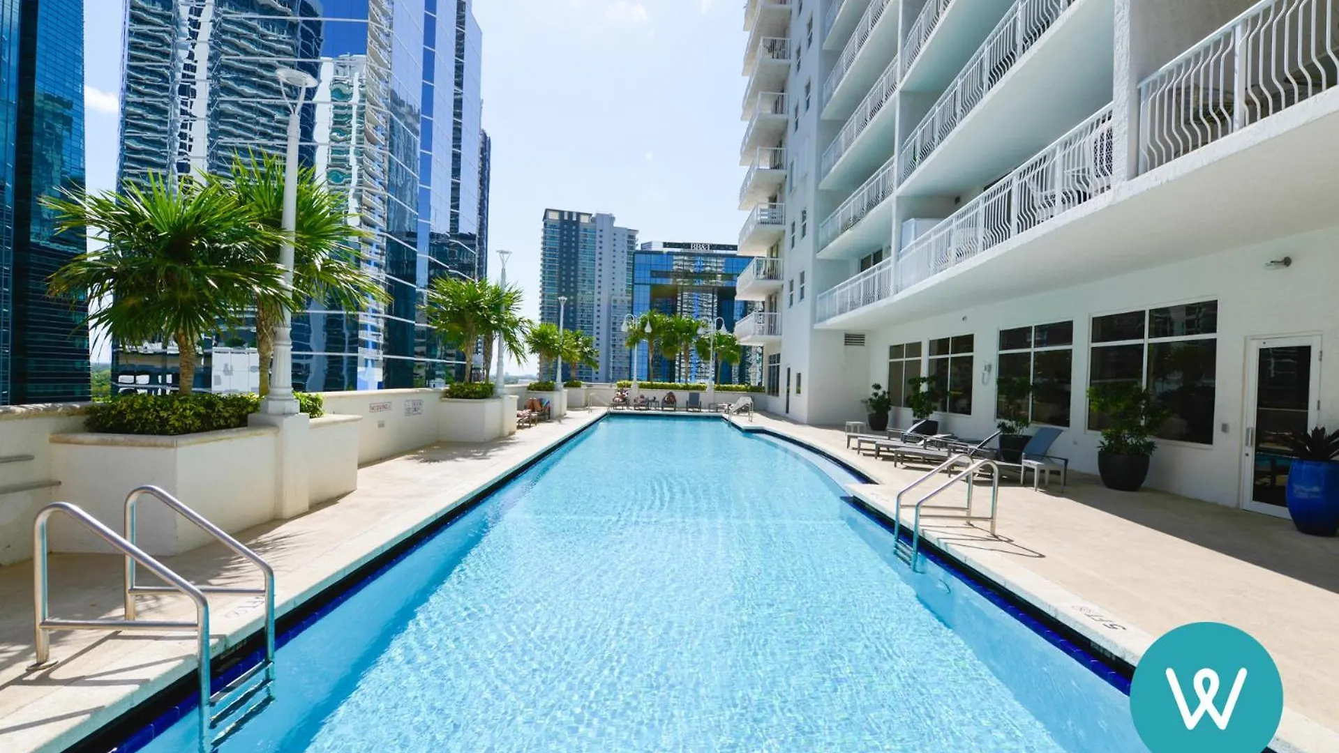 Apartment Stunning At Brickell With Pool & Gym Miami