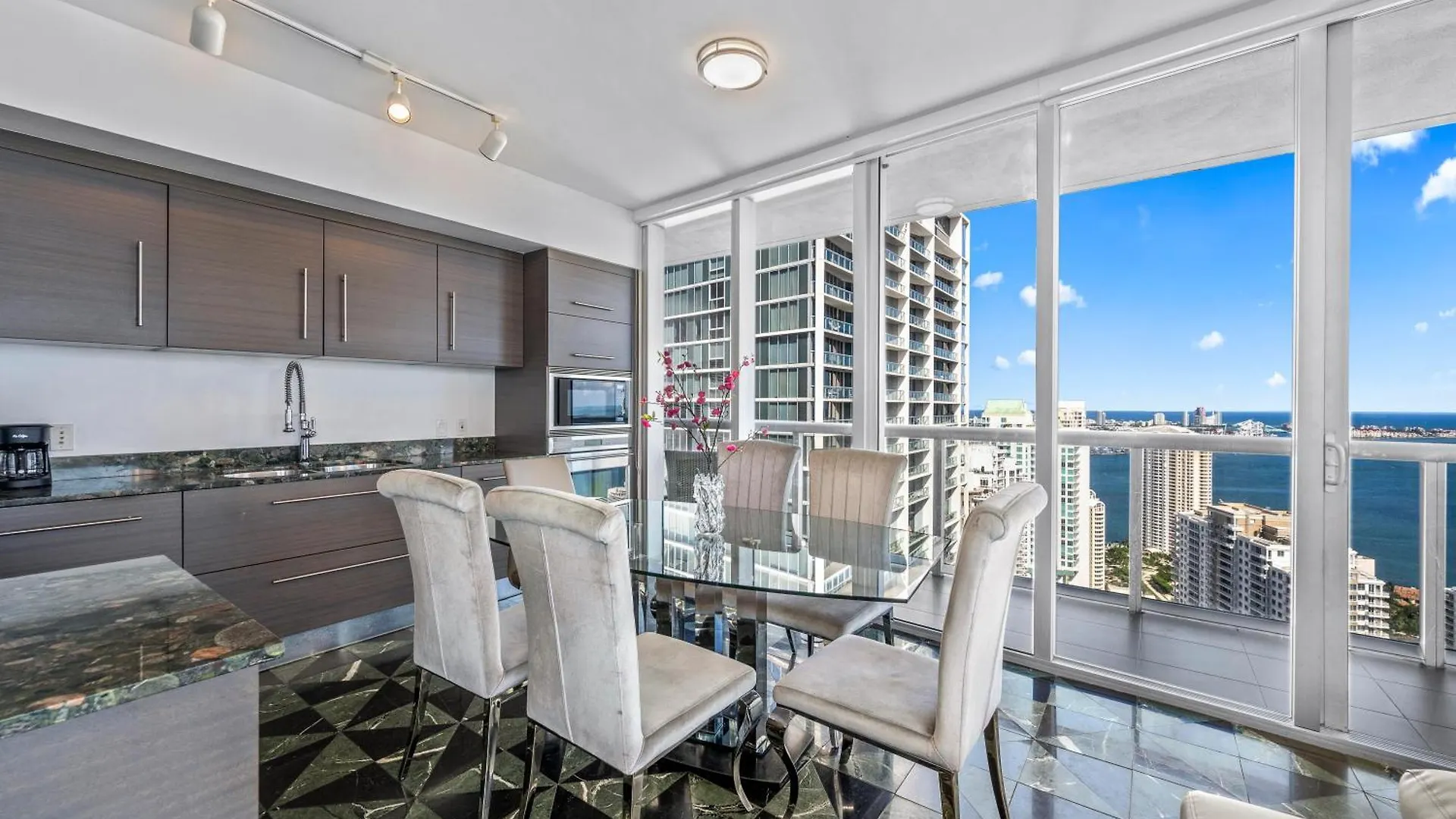 Apartment Icon Brickell Residences Miami