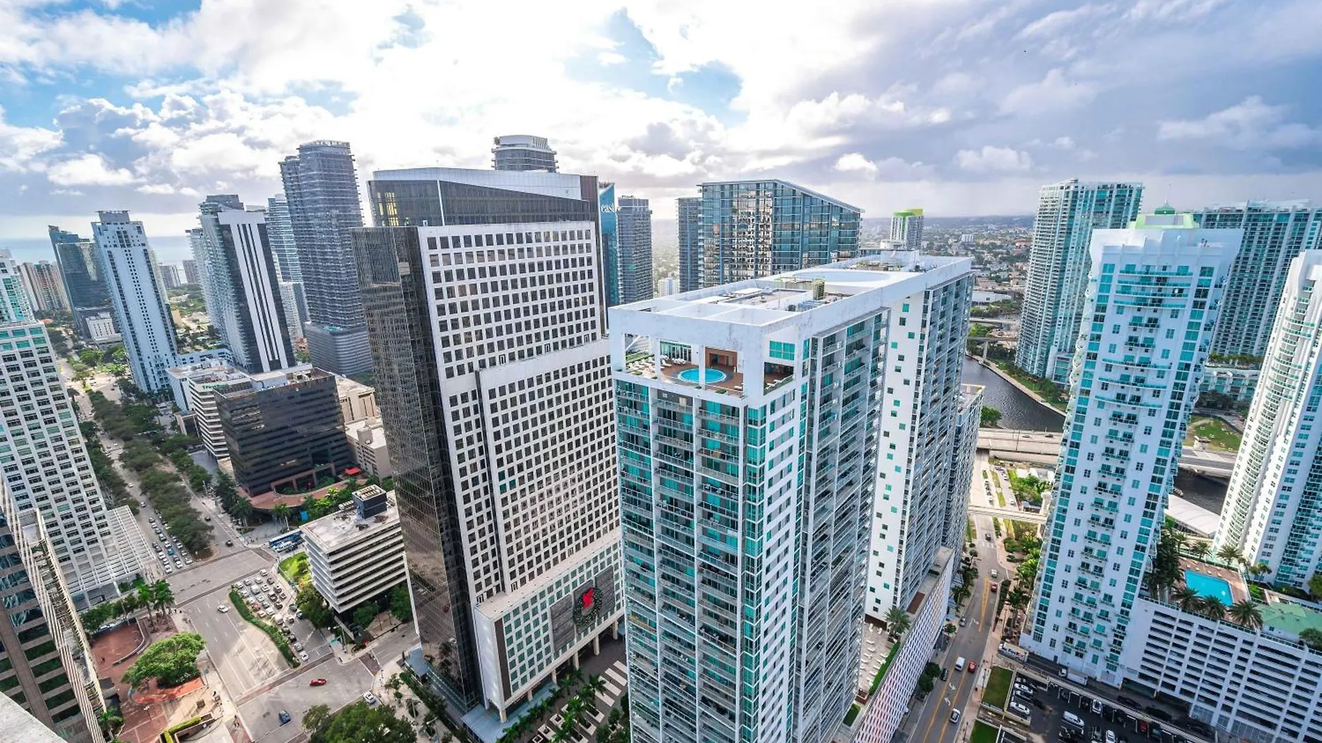 Icon Brickell Residences * Miami