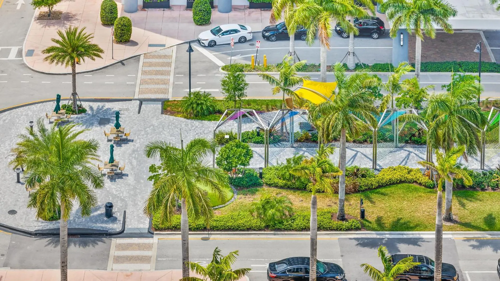 Modern Downtown Doral One-bedroom With Golf Course Views