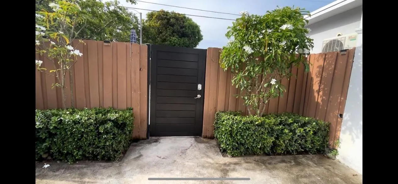 度假居 Main House 3 Bed 2 Bath & 1 Bed 1 Bath 迈阿密