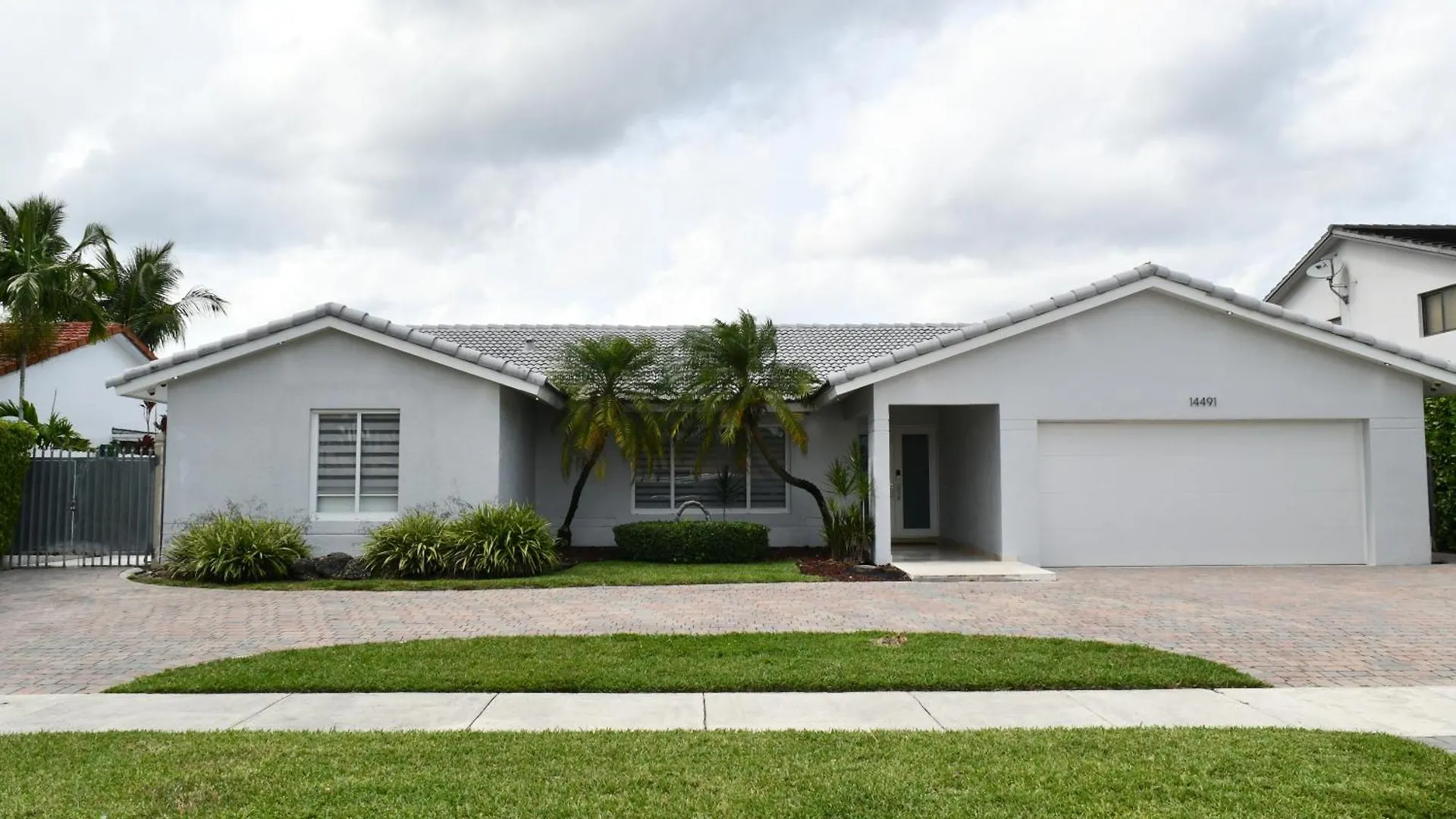 Casa de Férias Luxurious With Bbq, Hot Tub, Heated Pool & Wifi - L36 *