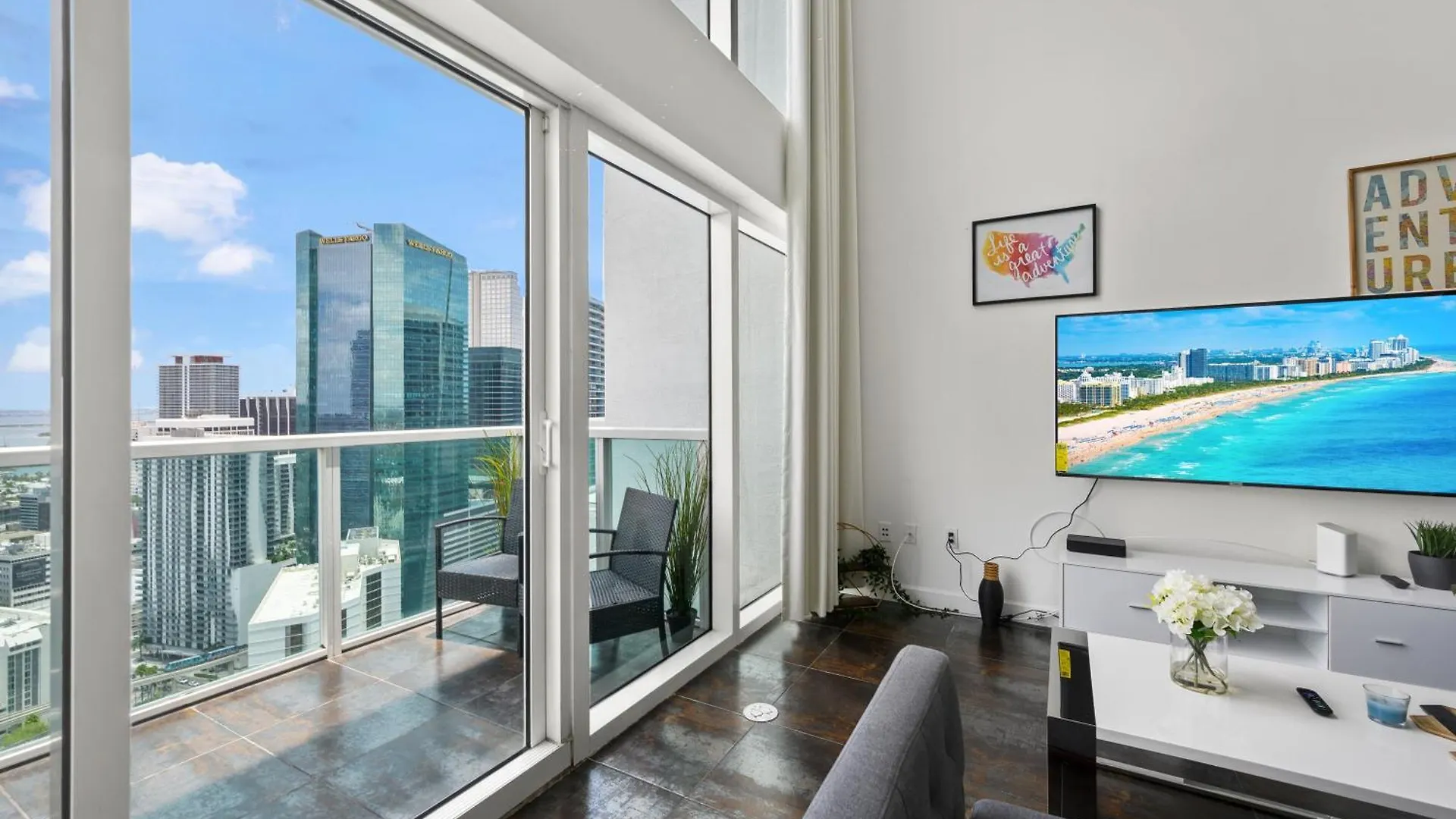 Amazing Loft Style 1 Bedroom In Brickell Holiday home