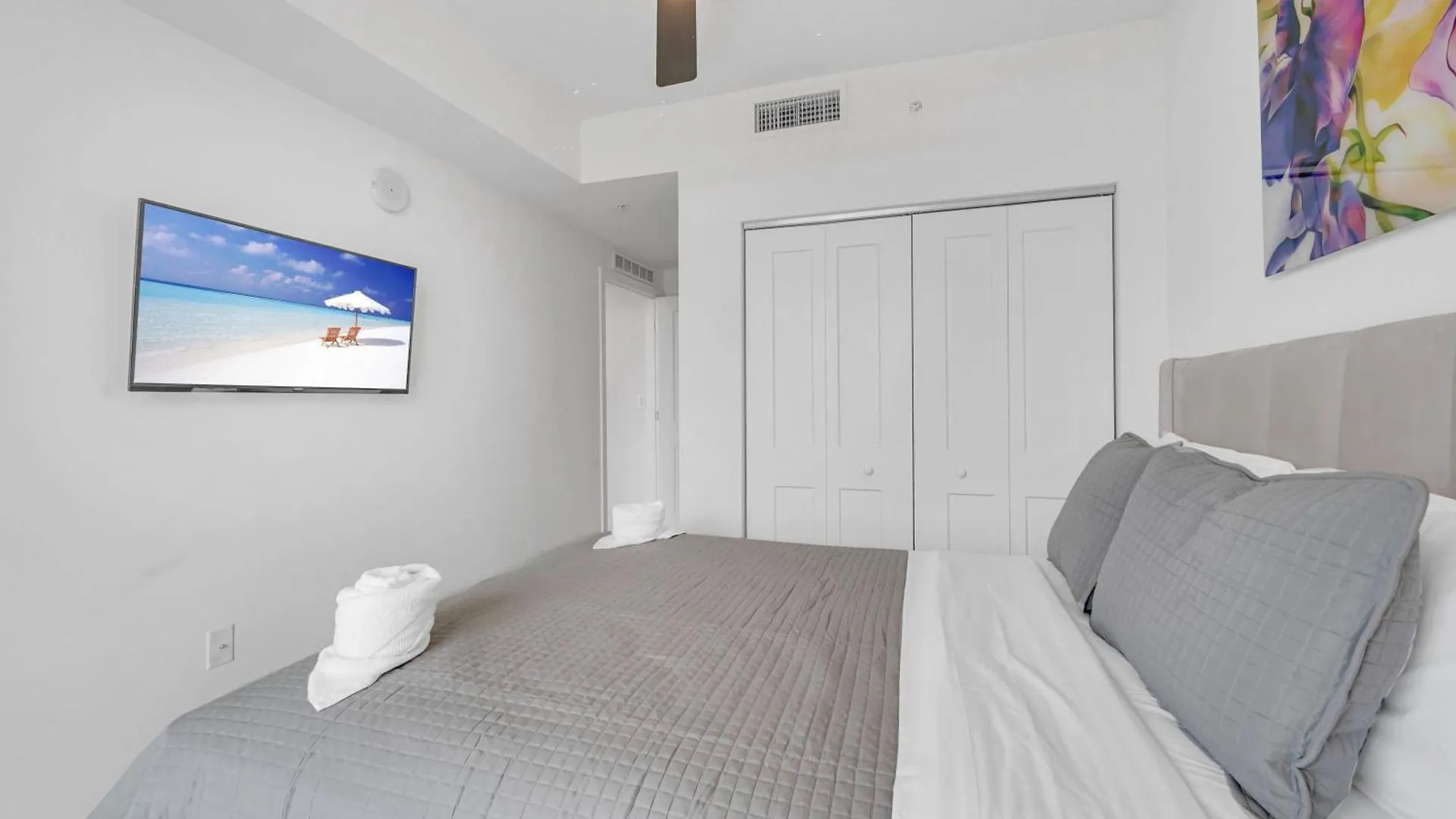 Apartment Amazing 2 Bd Downtown Mins From Brickell With Free Parking