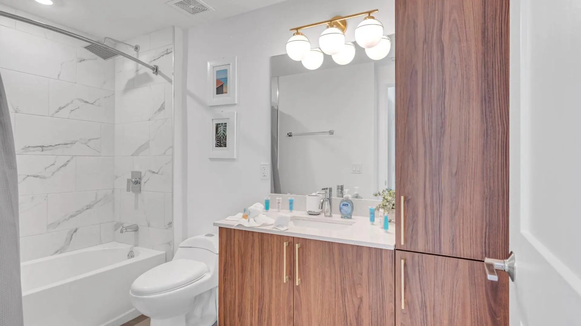 Apartment Amazing 2 Bd Downtown Mins From Brickell With Free Parking