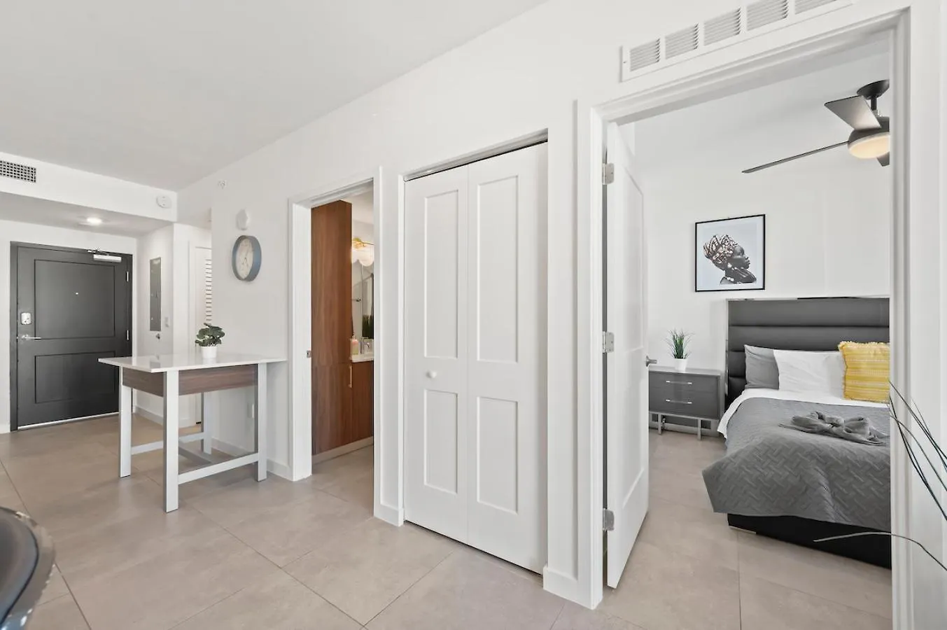 Modern Unit Mins From Brickell With Free Parking *