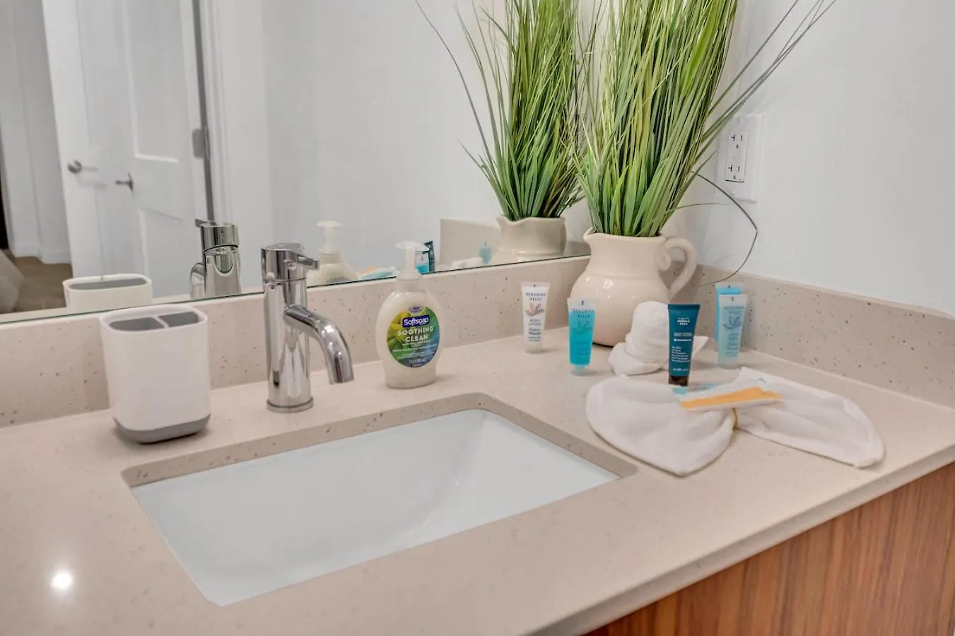 Modern Unit In The Heart Of Downtown With Free Parking Lägenhet Miami