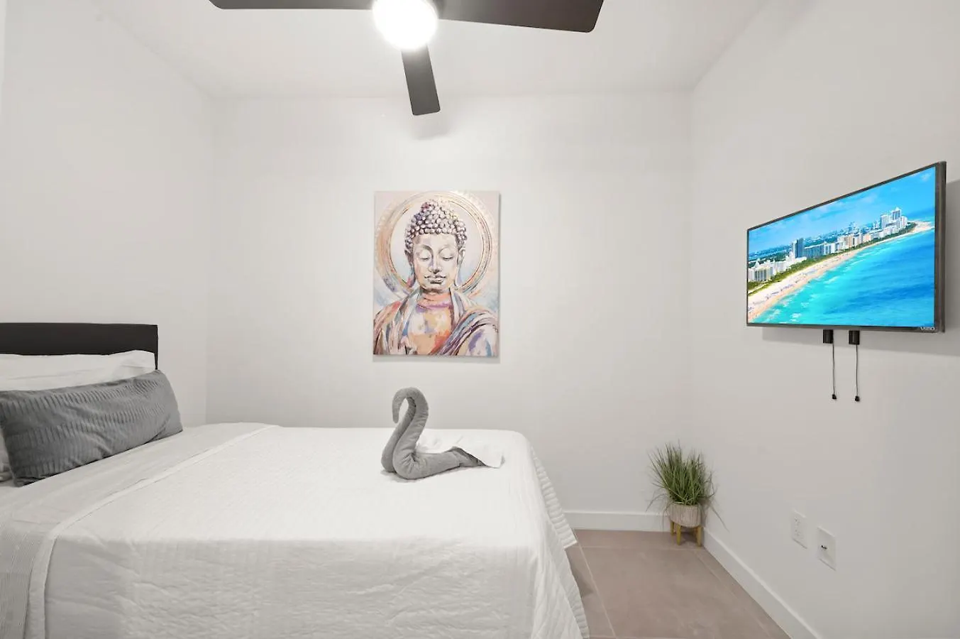 Modern Unit In Downtown With Free Parking Appartement *