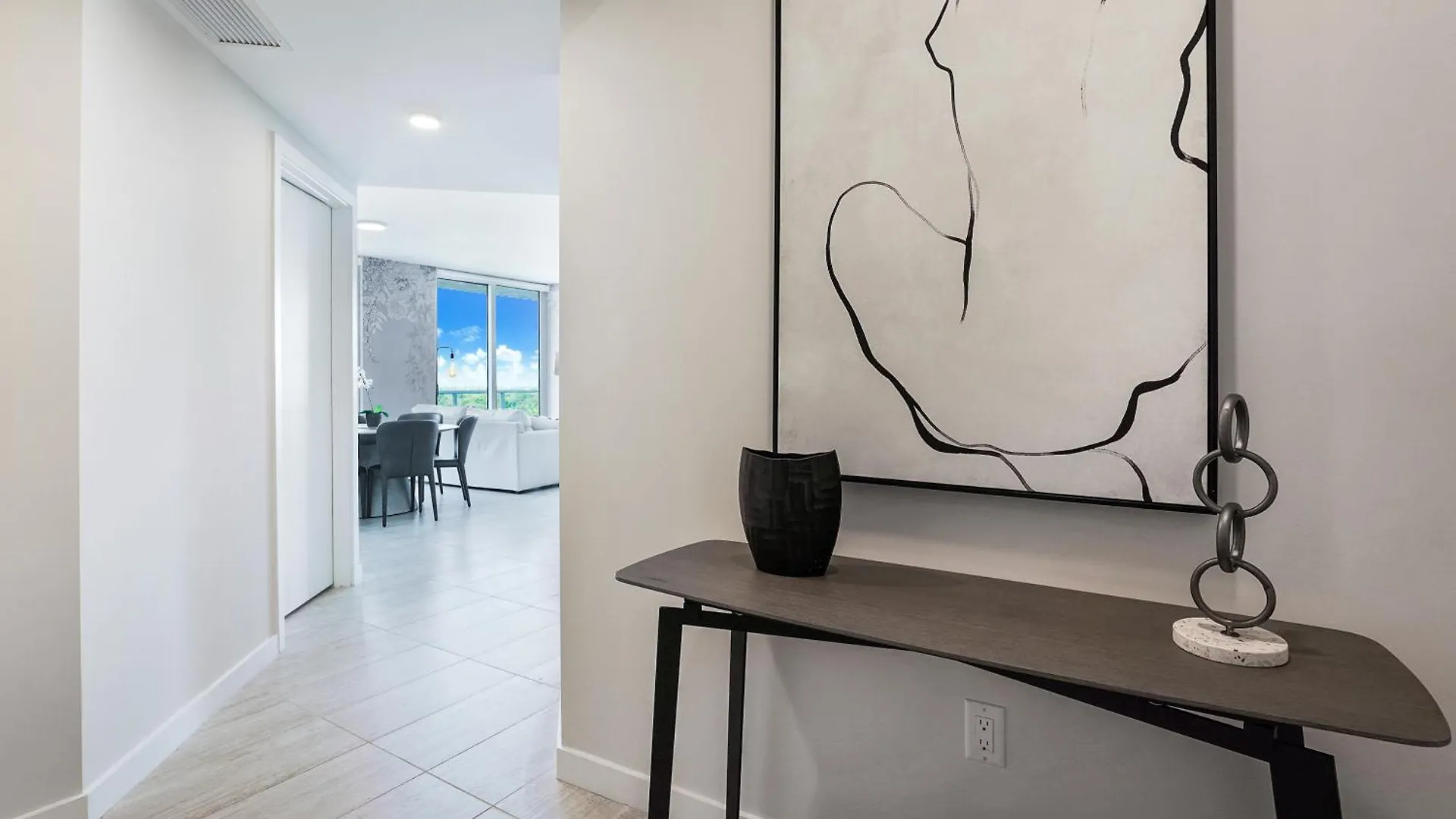 Quadro Residences By Ionica