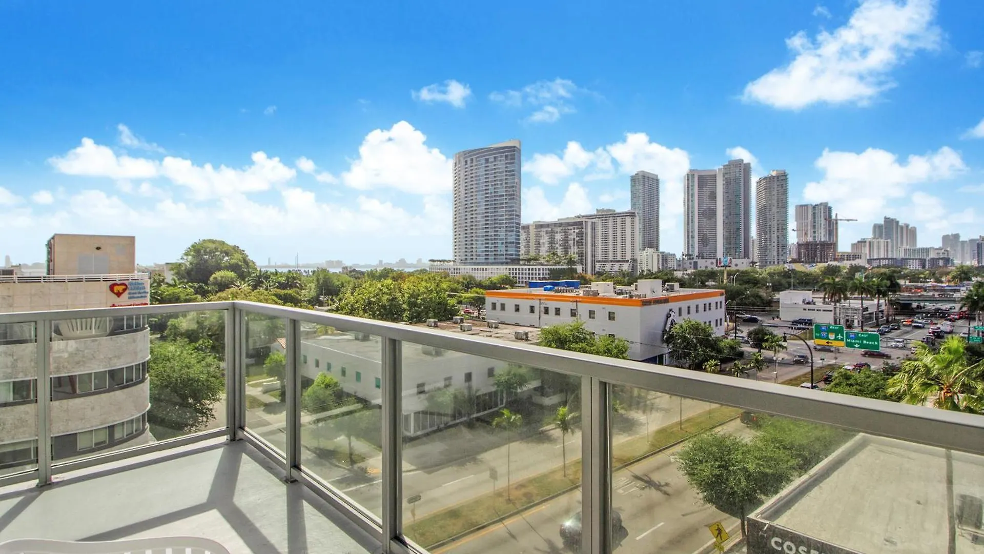 Quadro Residences By Ionica * Miami