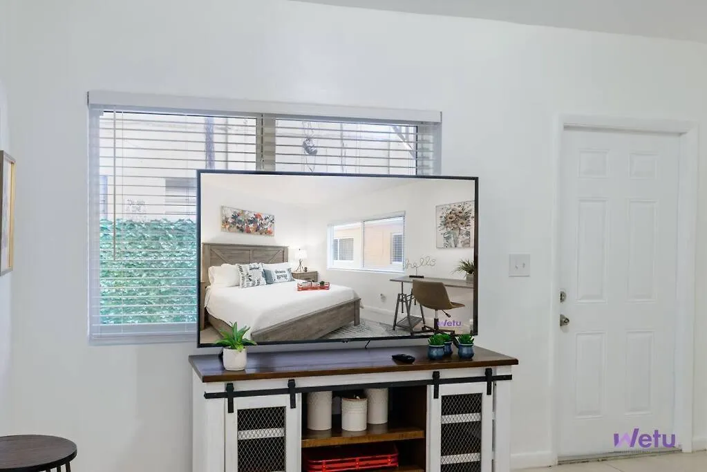 Hidden Gem Apt/near Downtown & Brickell *