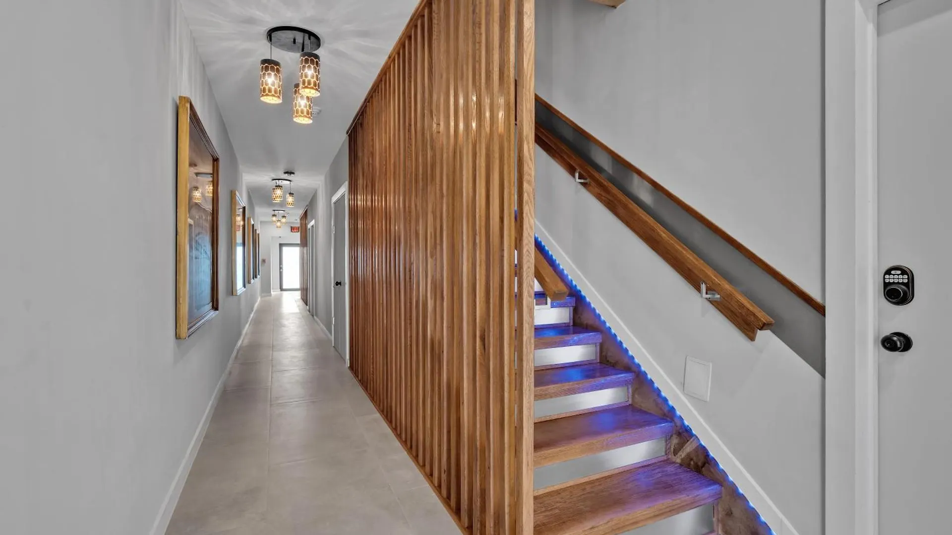 Incredible Comfort: Awesome With Parking Miami