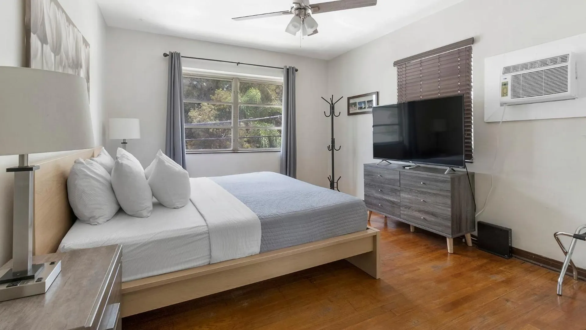 Brickell 4ever 10 Minutes Location מיאמי