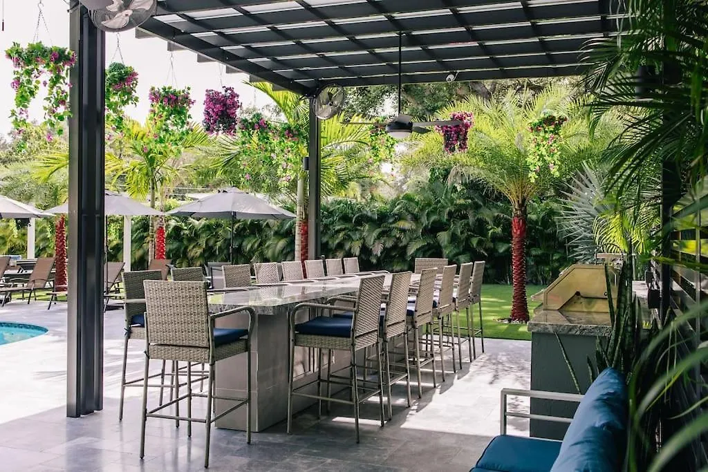 Villa With Outdoor Sauna, Outdoor Bar And Pergola With Games