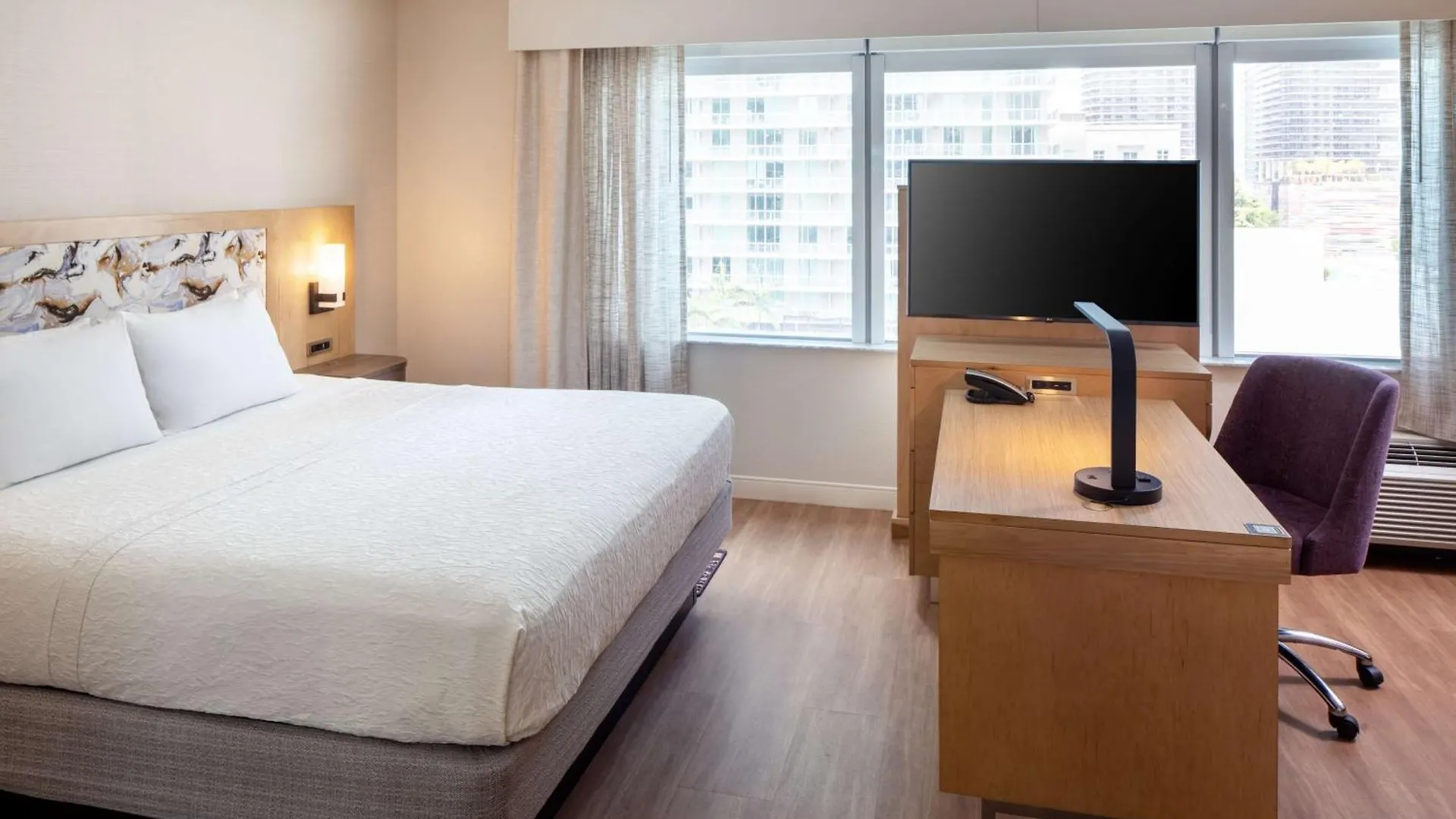 Hampton & By Hilton Downtown/brickell Hotell Miami