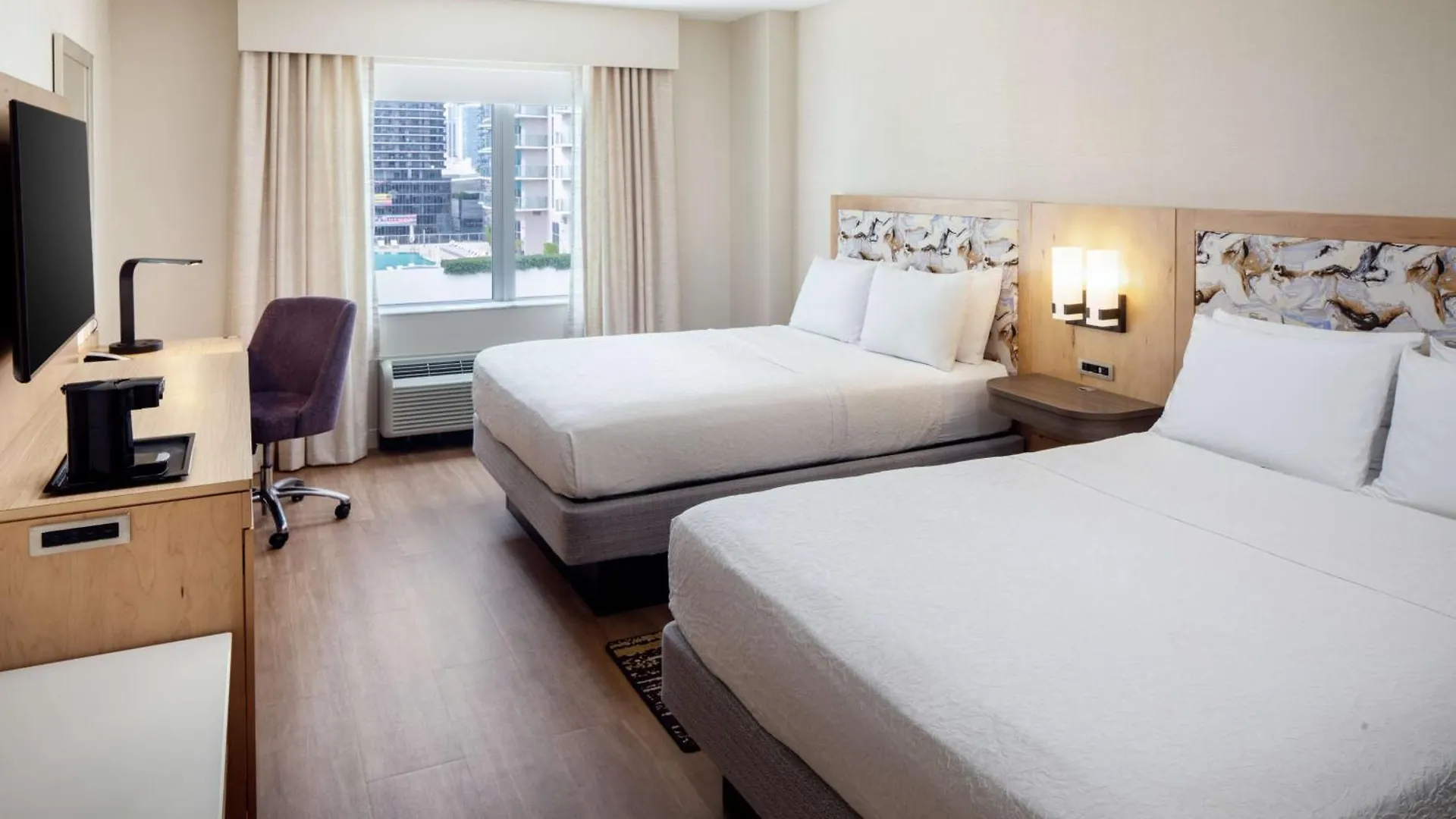 Hampton & By Hilton Downtown/brickell Miami