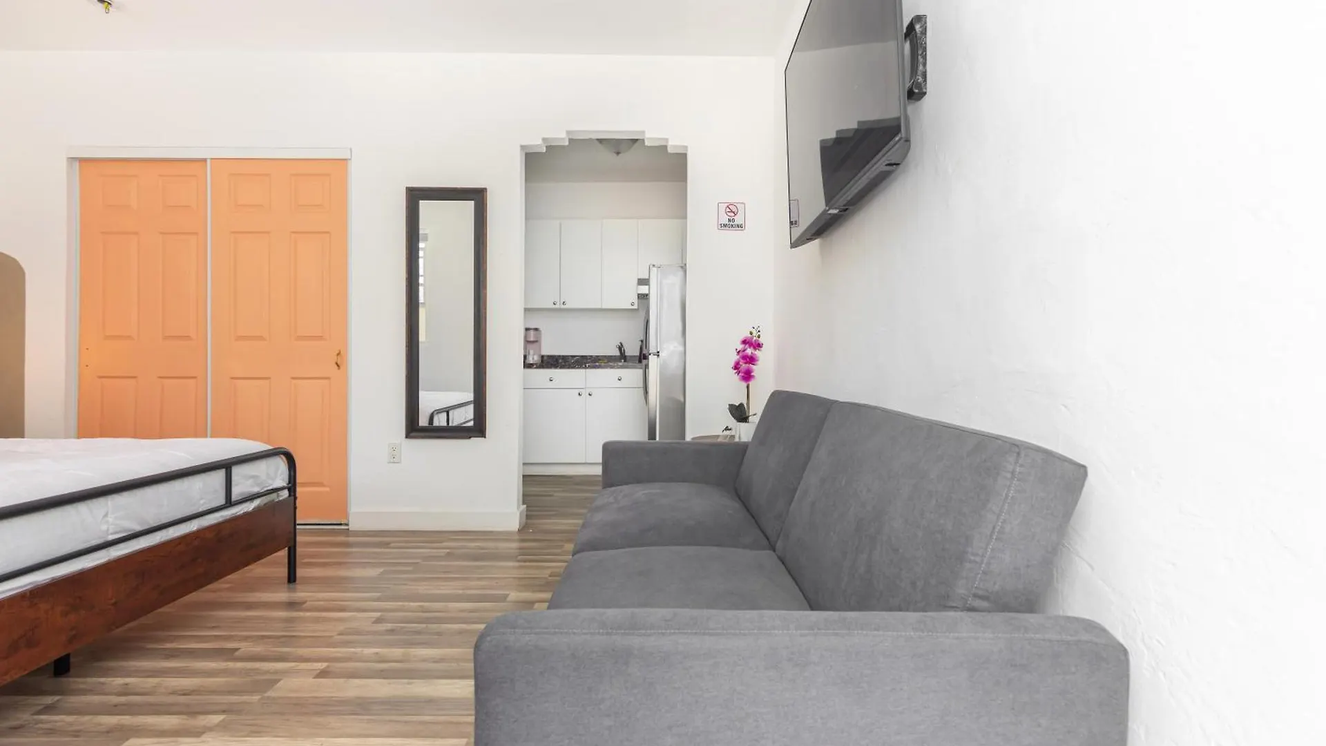 Downtown - Wynwood Area With Backyard - Art District Near Beach Apartment Miami