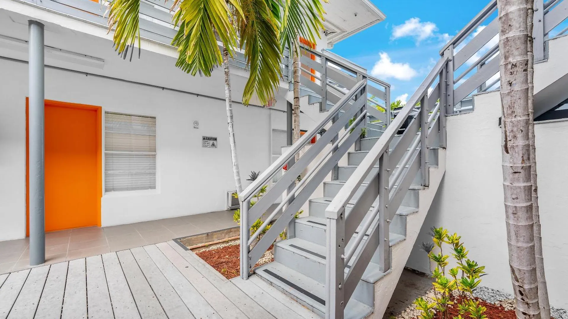 Travelodge By Wyndham Biscayne Bay Hotel
