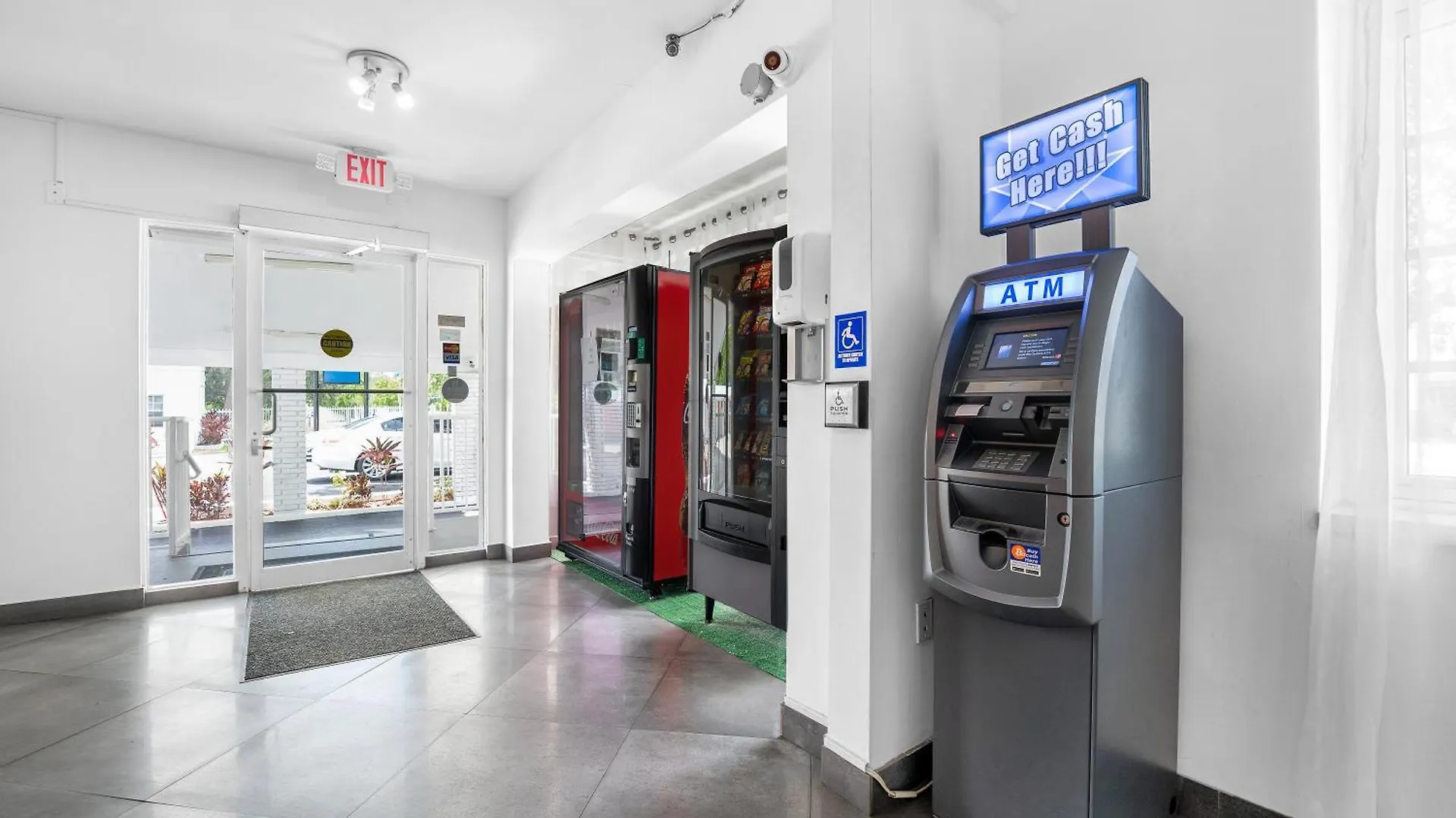 Travelodge By Wyndham Biscayne Bay Hotel 3*